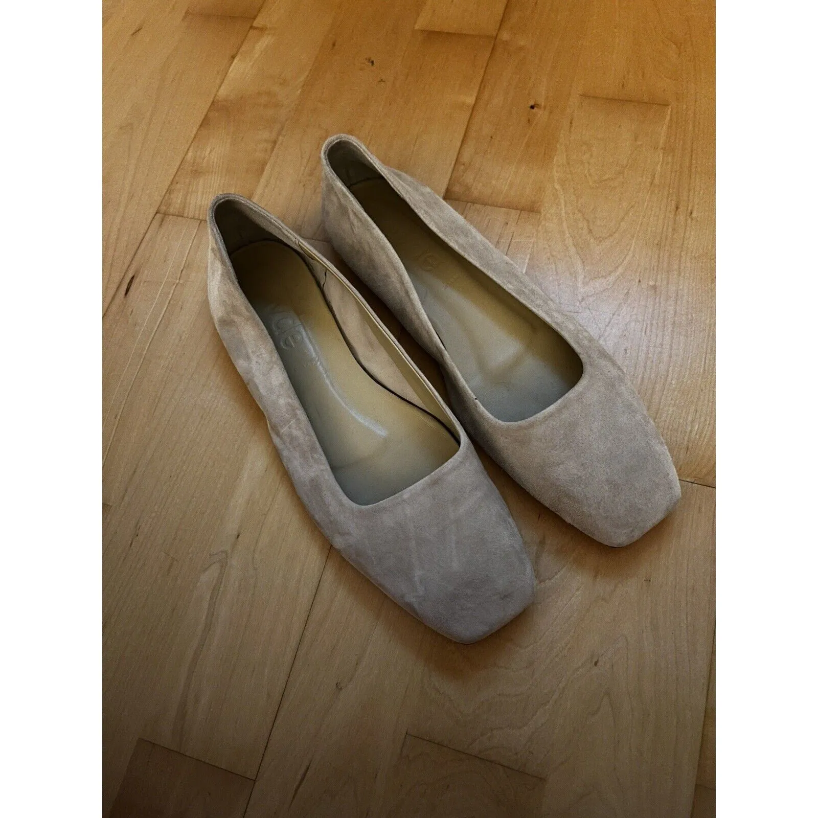 Aeyde Women’s Ida Suede Flats – Latte Beige Leather, Size 38.5 (US 8.5)