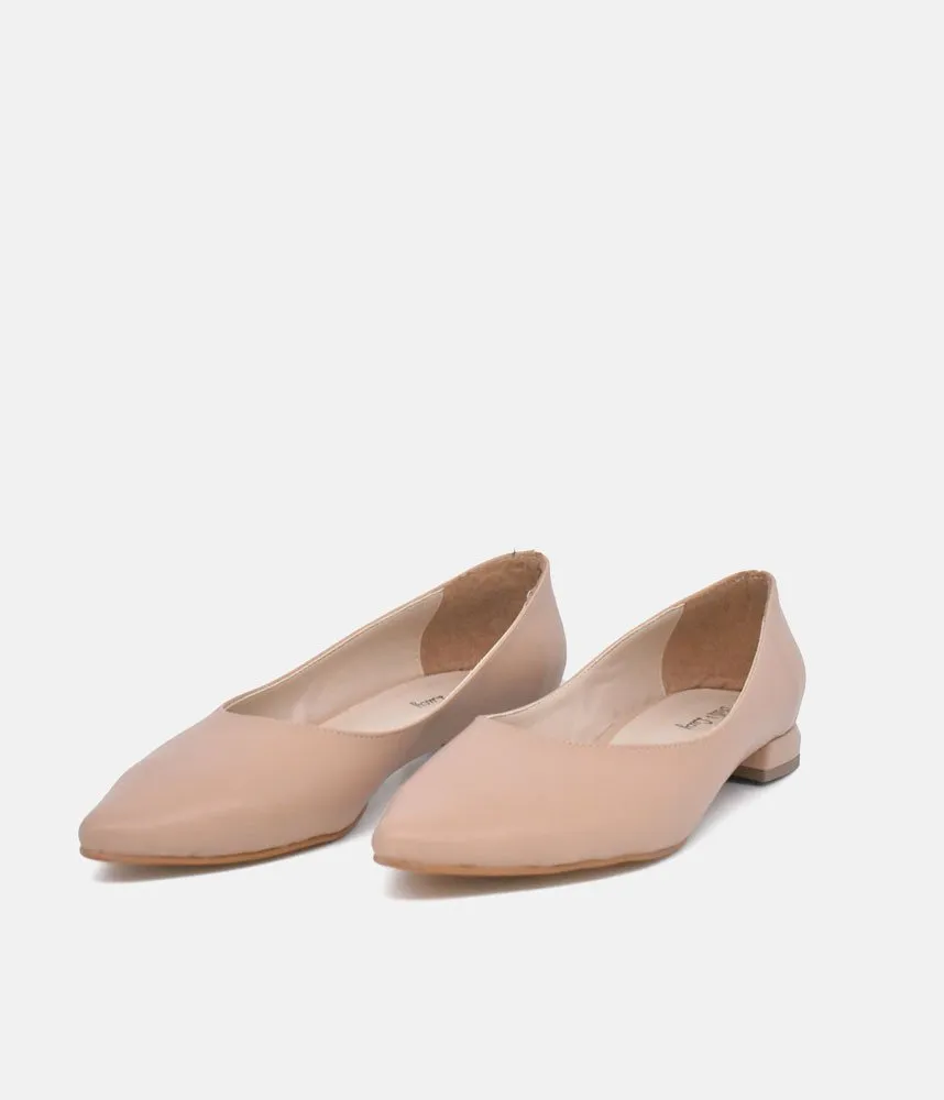 Belle & Lucy Stylish Beige Pointy Toe Flats