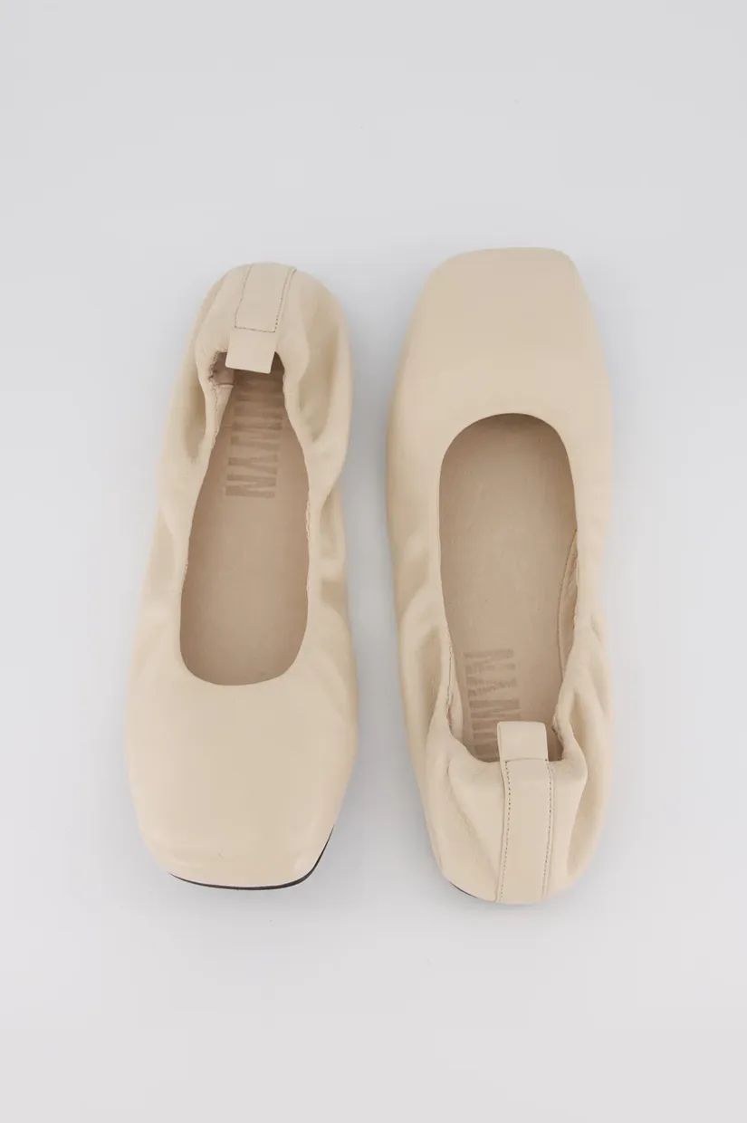 Bronwyn Jasper - Shell