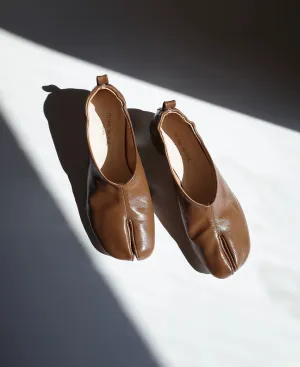 Brown Split-Toe Tabi Shoes