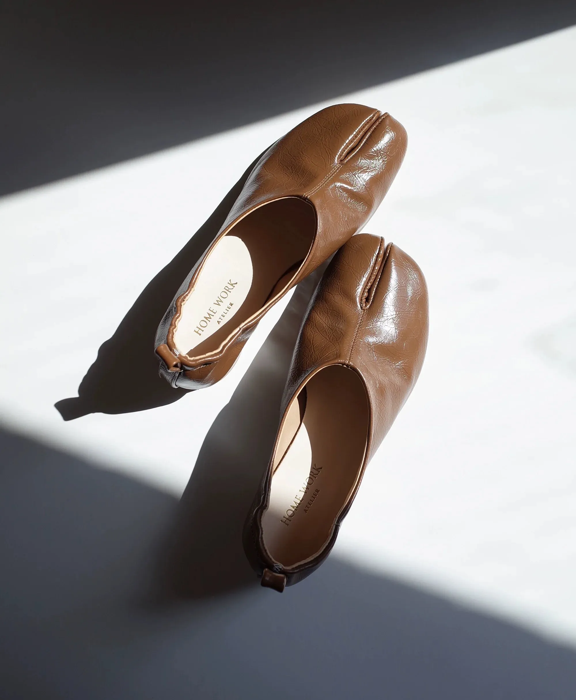 Brown Split-Toe Tabi Shoes