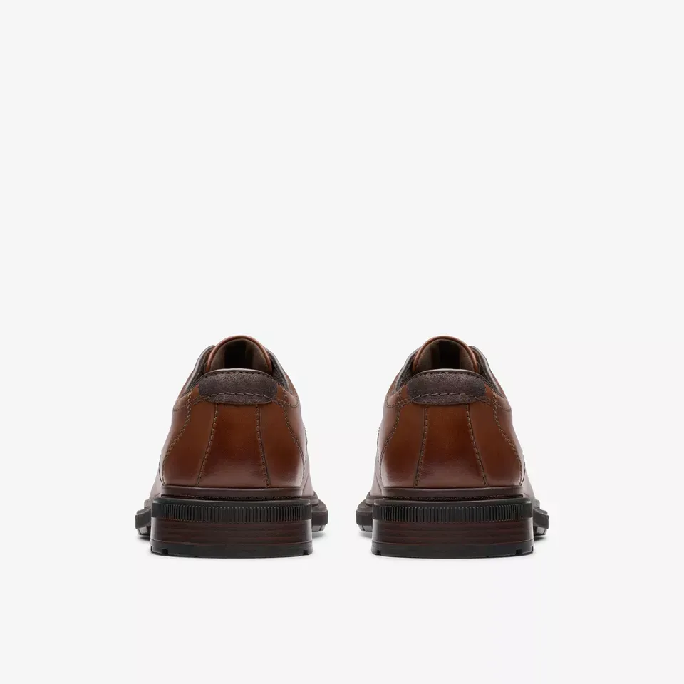 Clarks Men's Burchill Derby Dark Tan Leather