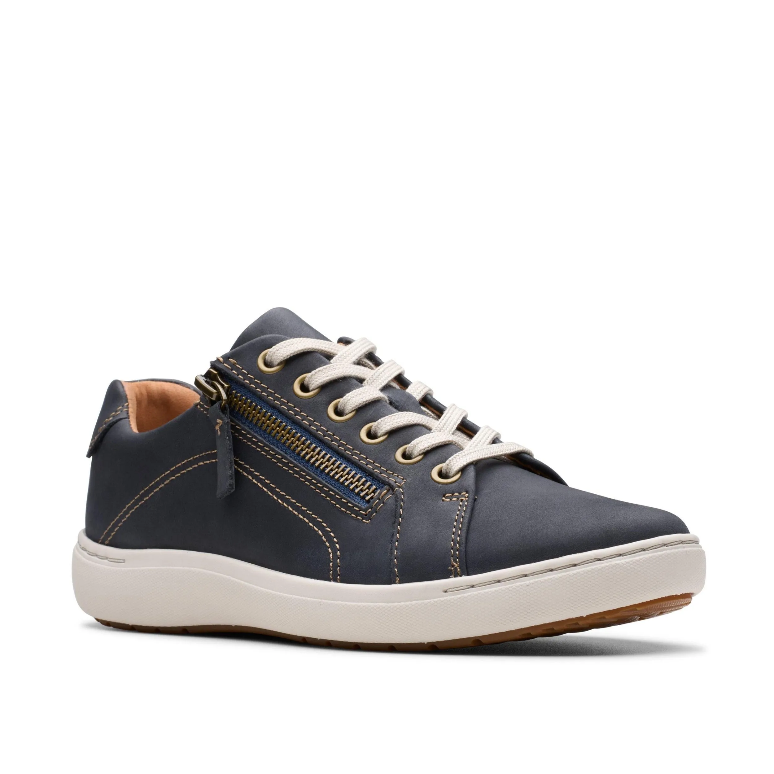 CLARKS NALLE LACE WOMEN'S MEDIUM AND WIDE