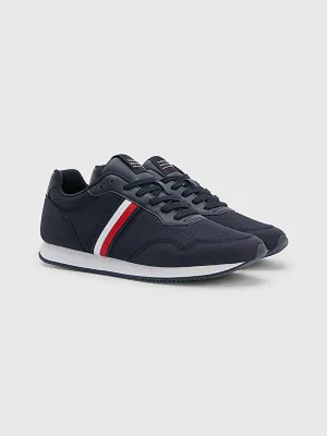 Core Lo Runner Sneaker in Navy