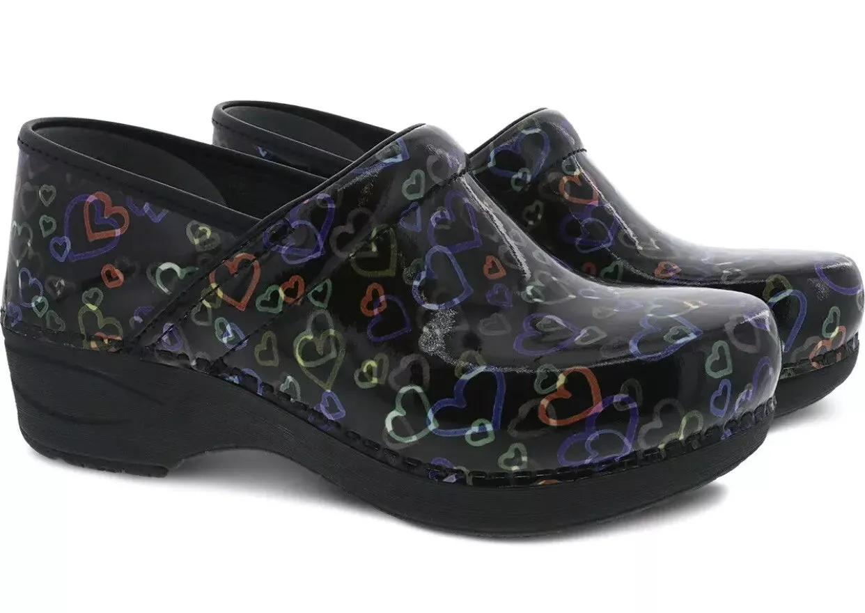 Dansko Women's XP 2.0 Floating Hearts Patent 3950620202