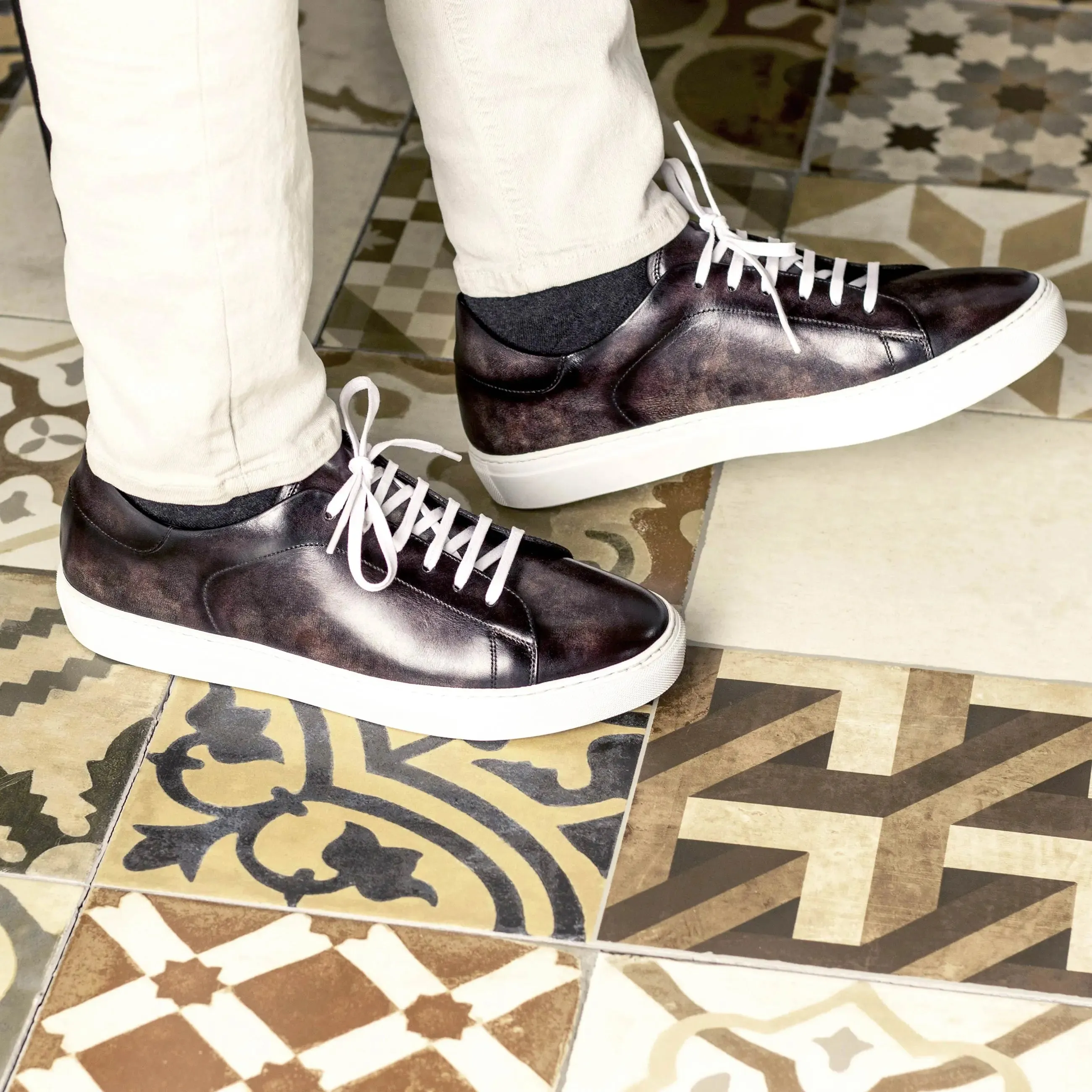 DapperFam Rivale in Aubergine Men's Hand-Painted Patina Trainer