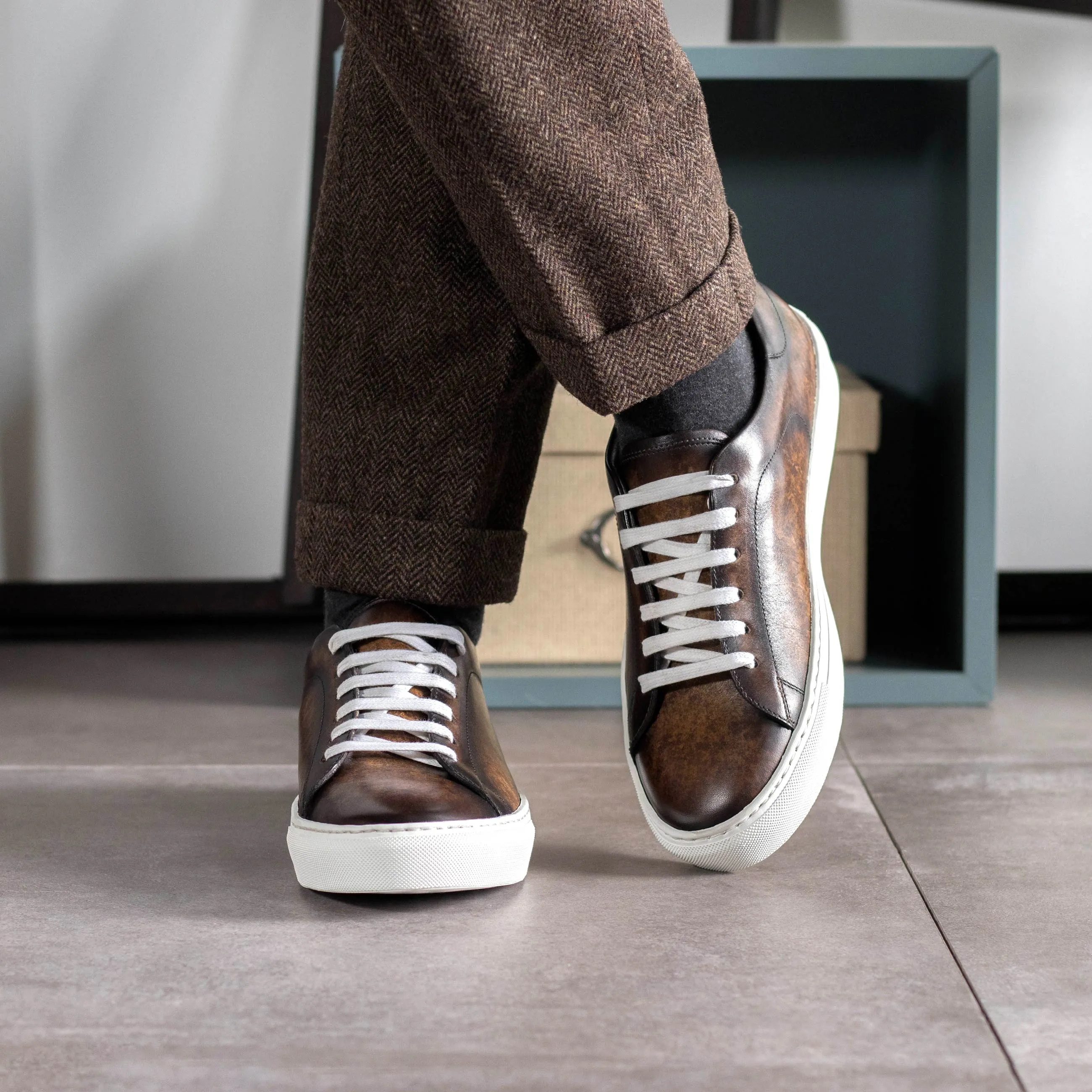 DapperFam Rivale in Brown Men's Hand-Painted Patina Trainer