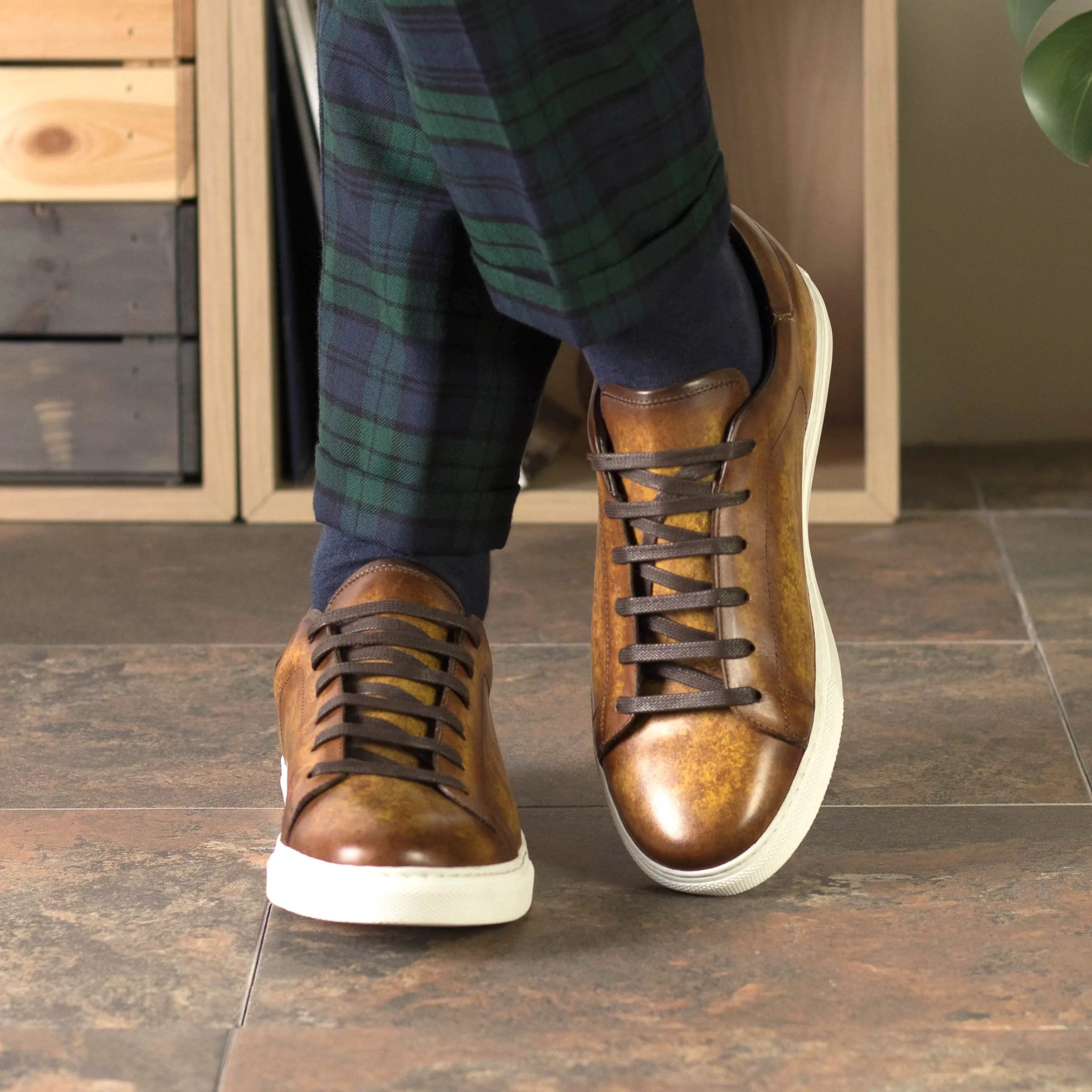 DapperFam Rivale in Cognac Men's Hand-Painted Patina Trainer