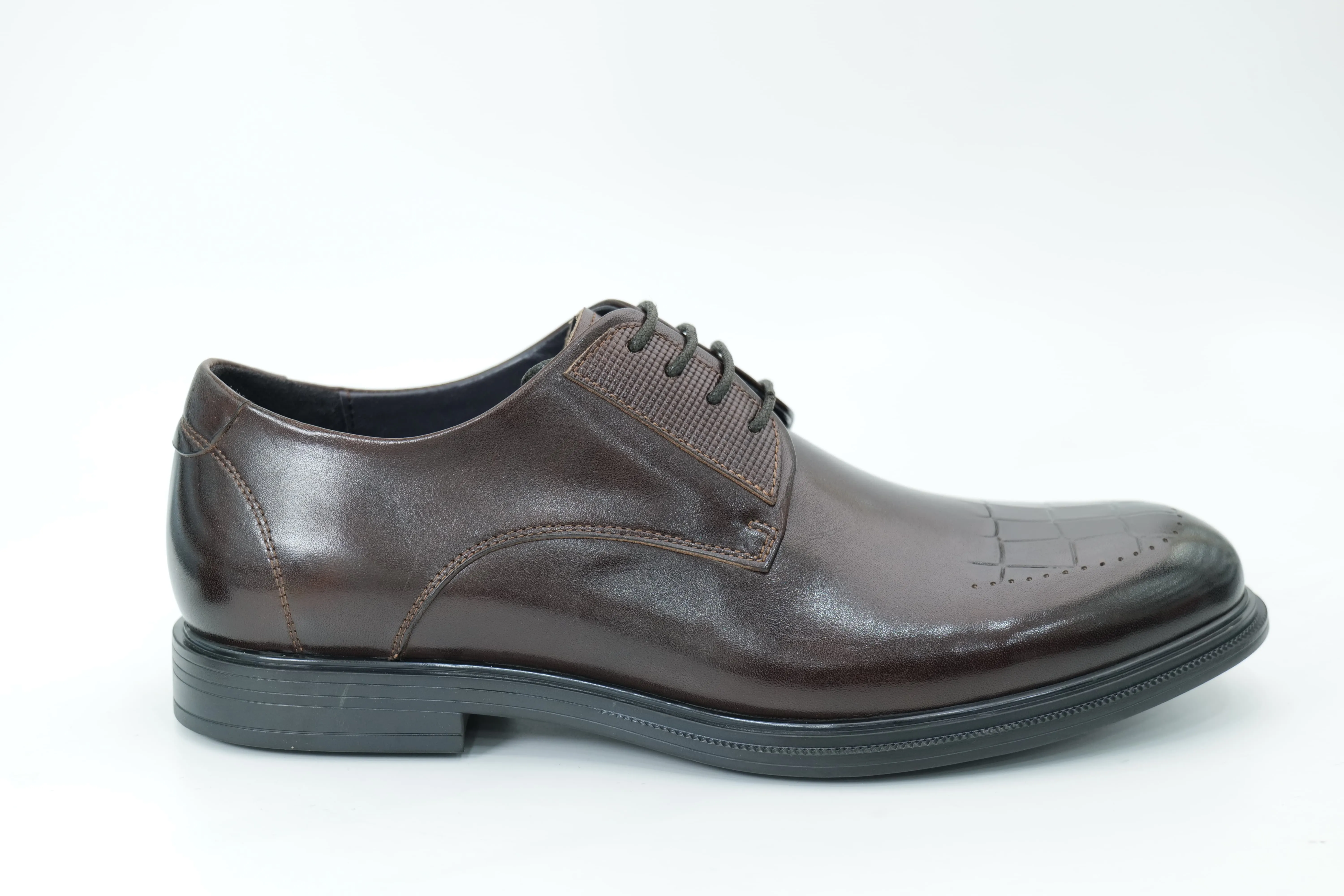 Derby shoes
