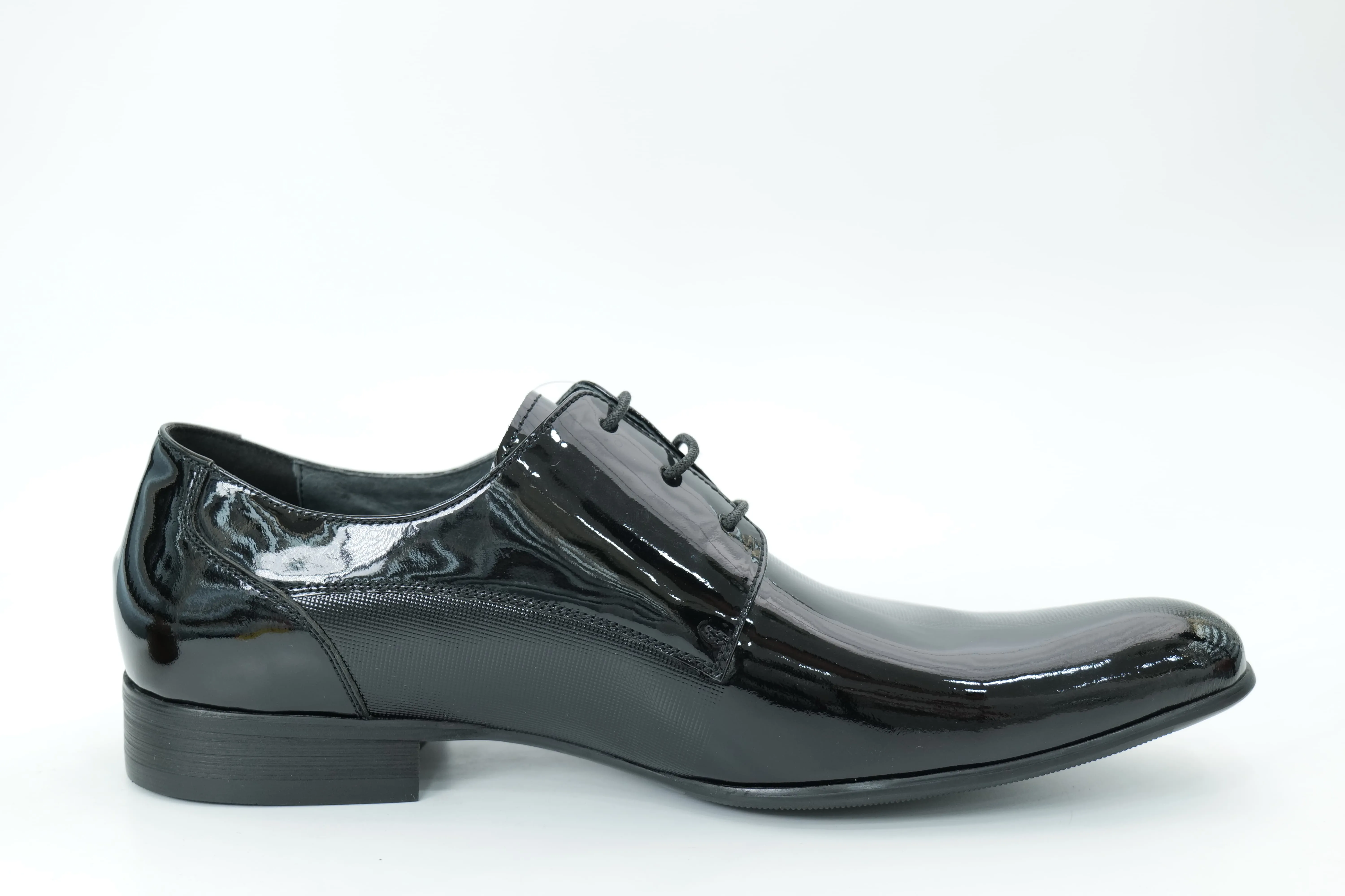 Derby shoes
