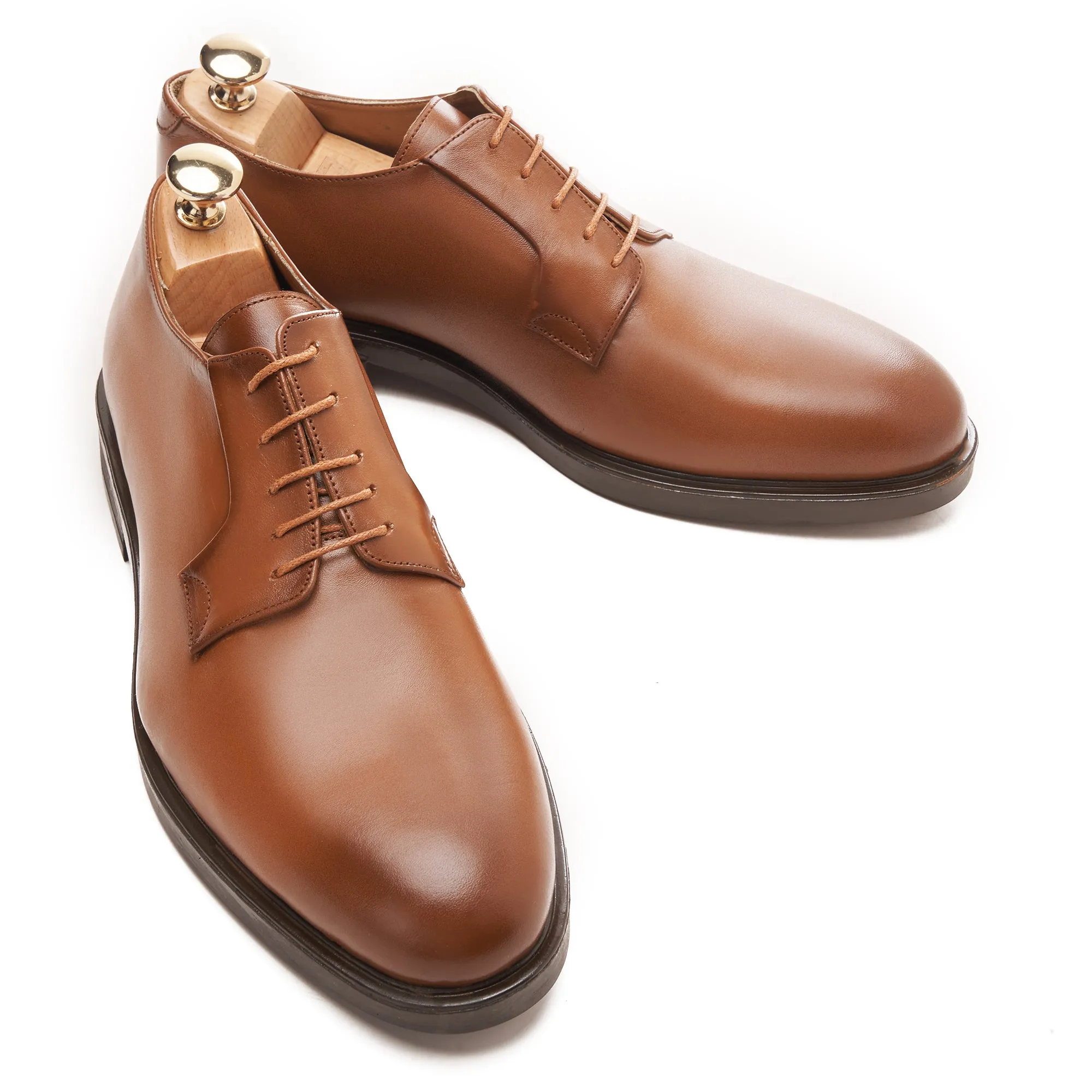 Derby Wing Plain