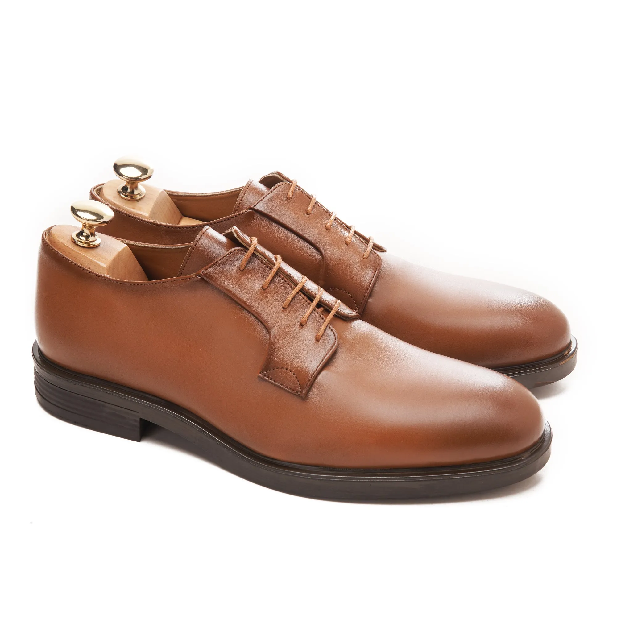 Derby Wing Plain
