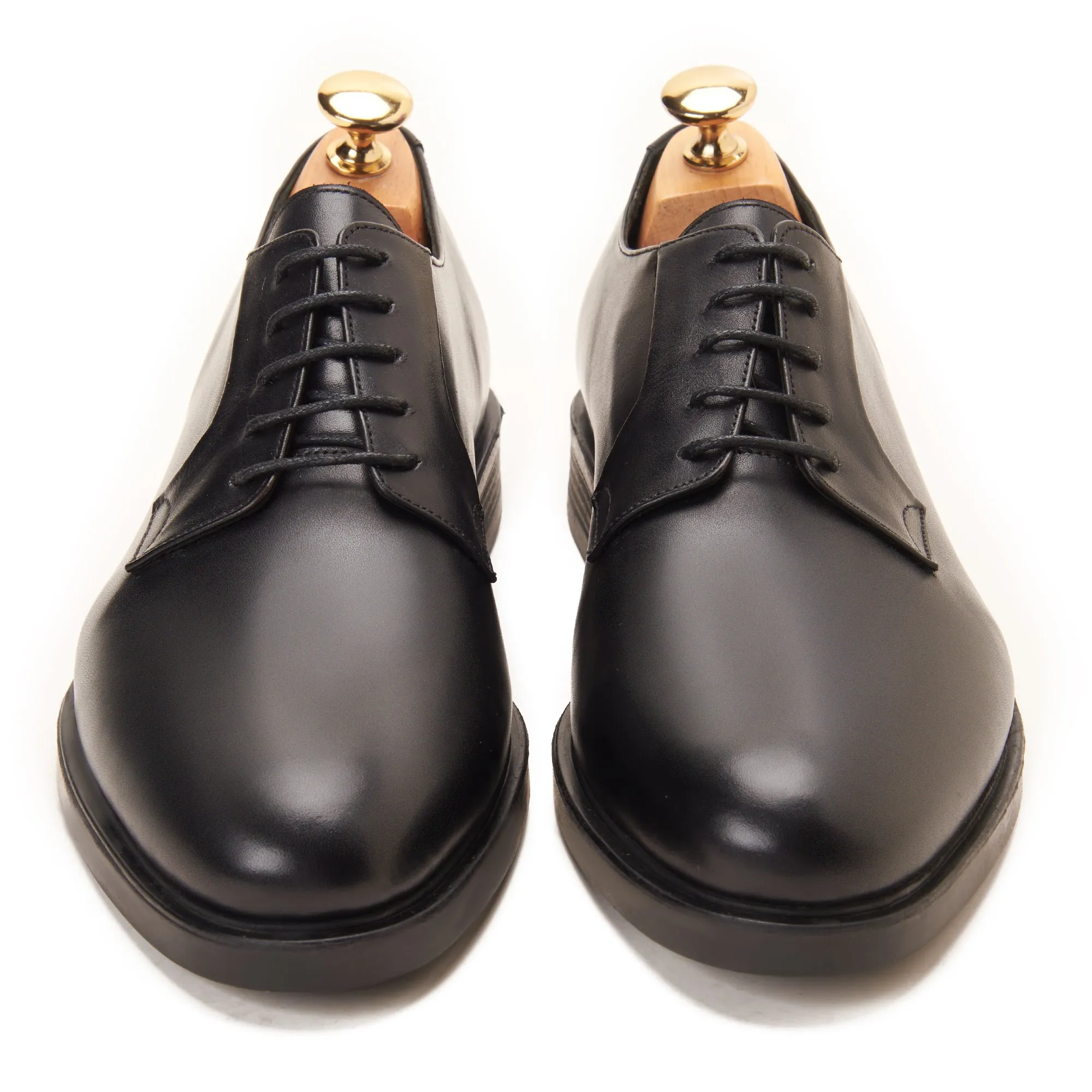 Derby Wing Plain