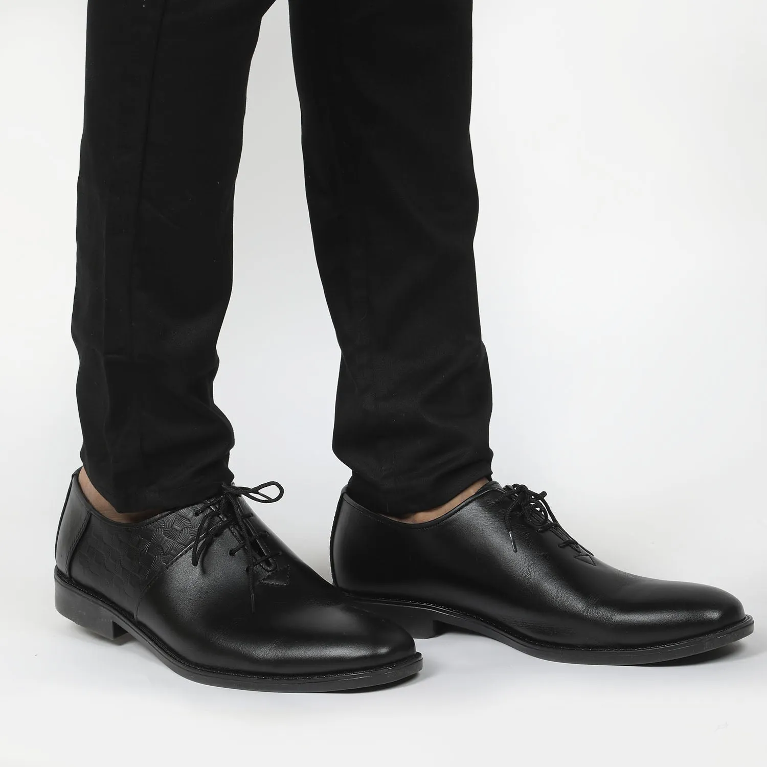 Eminent Classic Oxford-Style Dress Shoes - Black