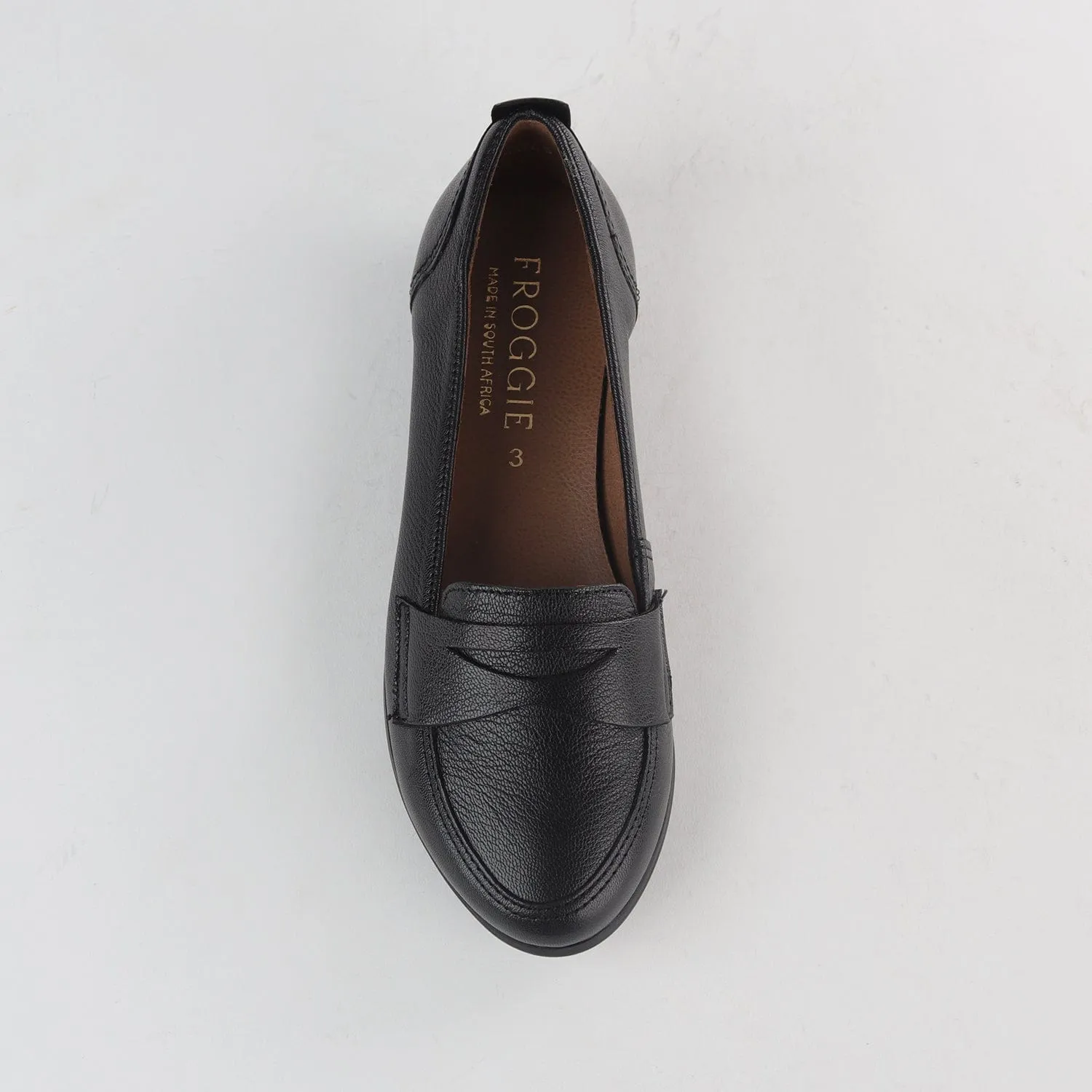 Flat Loafer in Black- 11374
