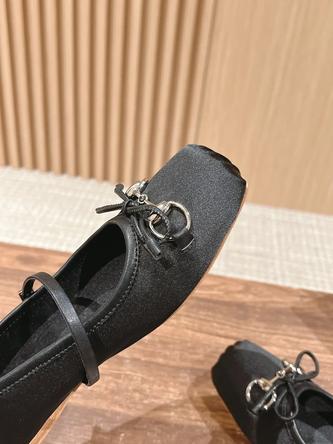GC Silk fabric Early Spring Resort Series Horsebit Ballet Flats