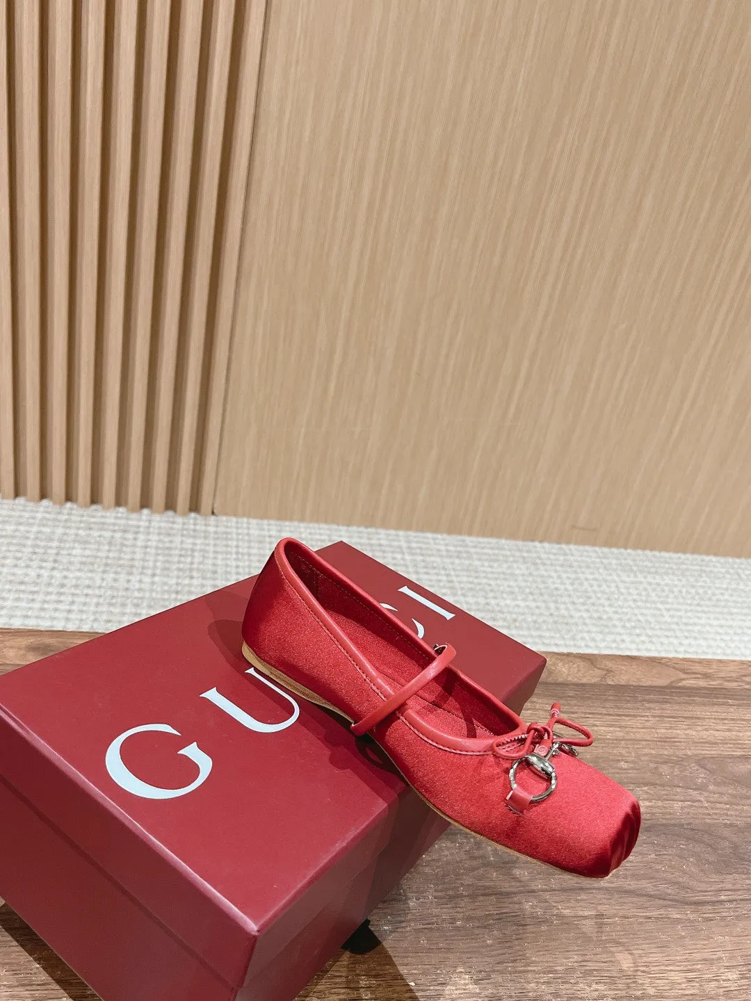 GC Silk fabric Early Spring Resort Series Horsebit Ballet Flats