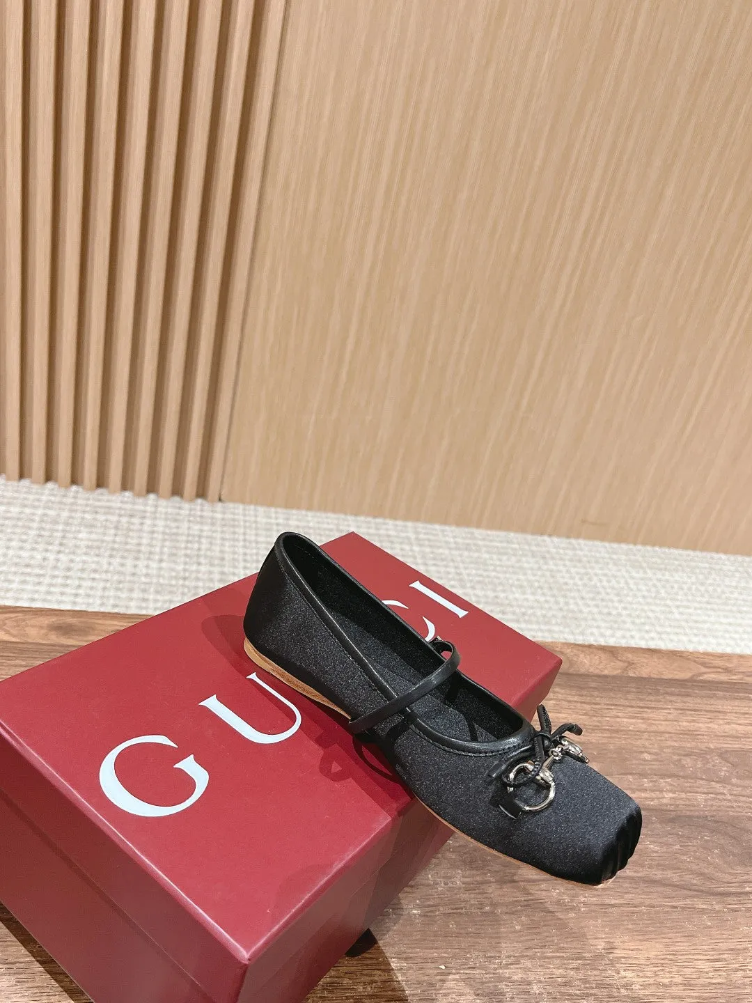 GC Silk fabric Early Spring Resort Series Horsebit Ballet Flats