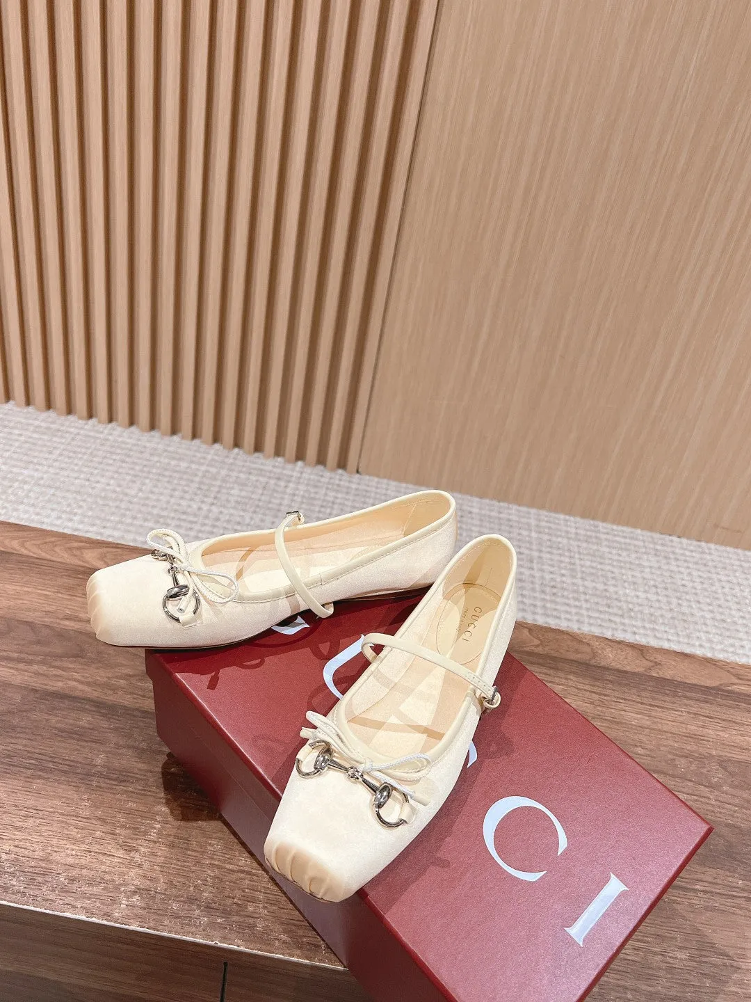 GC Silk fabric Early Spring Resort Series Horsebit Ballet Flats
