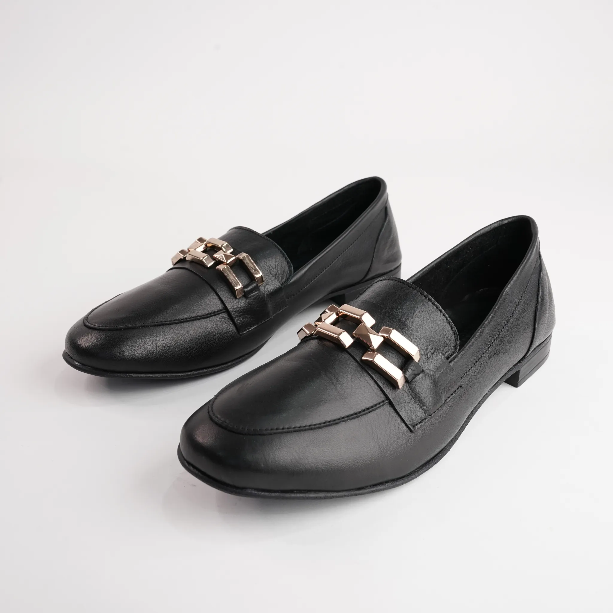 Gyor Black Leather Loafers