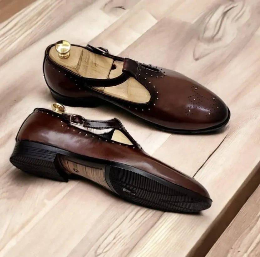 Hand-Painted Brown Peshawari Sandel For Casual And Party Wear-Unique and Classy