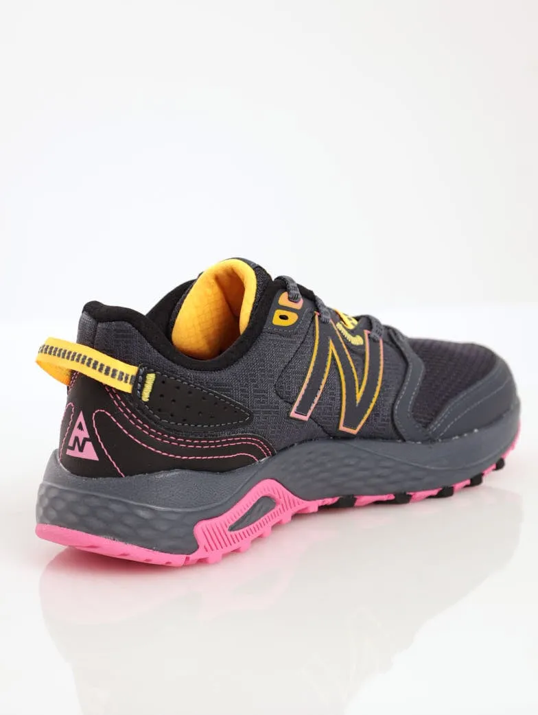 Ladies 410 V7 Trail Runner Sneaker - Black