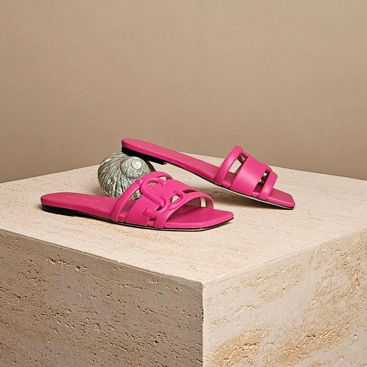 Laran Flat Fuchsia Leather