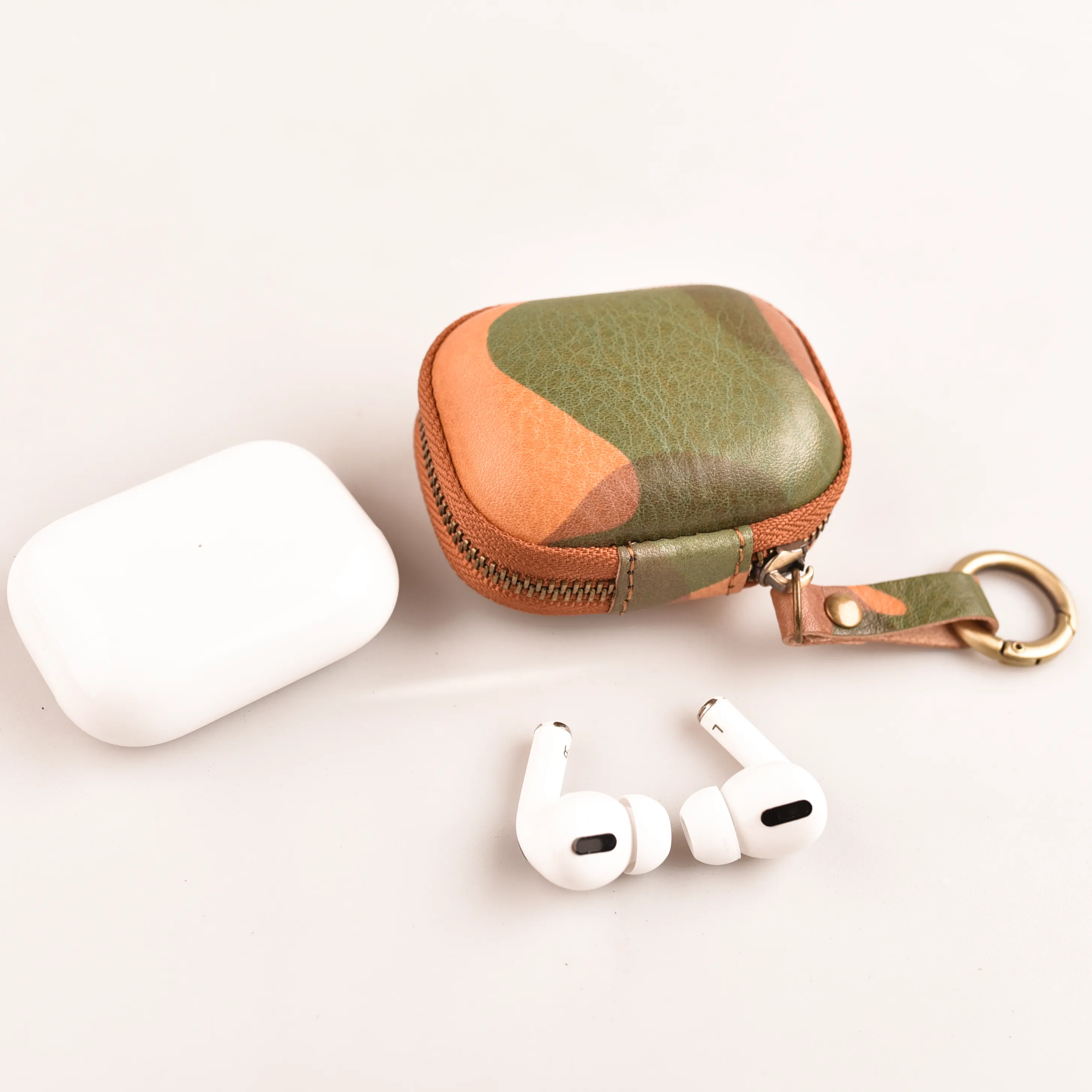 LAUREN AirPods Pro Leather Case