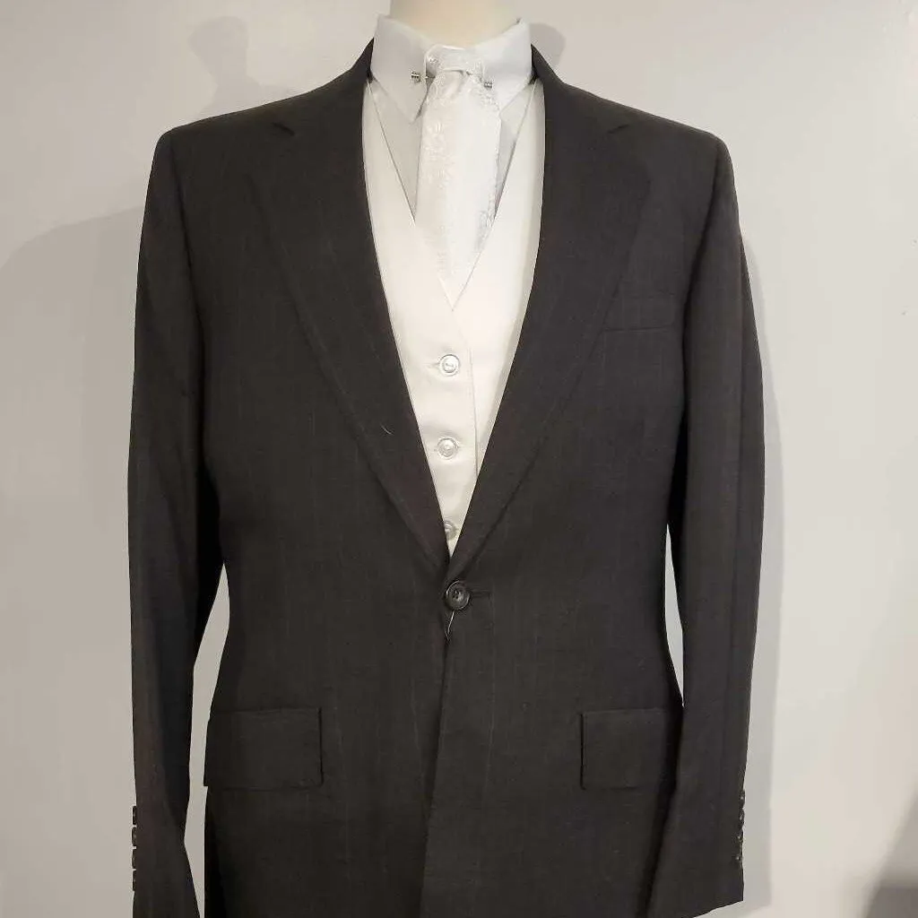 Le Cheval Brown 3-pc Suit