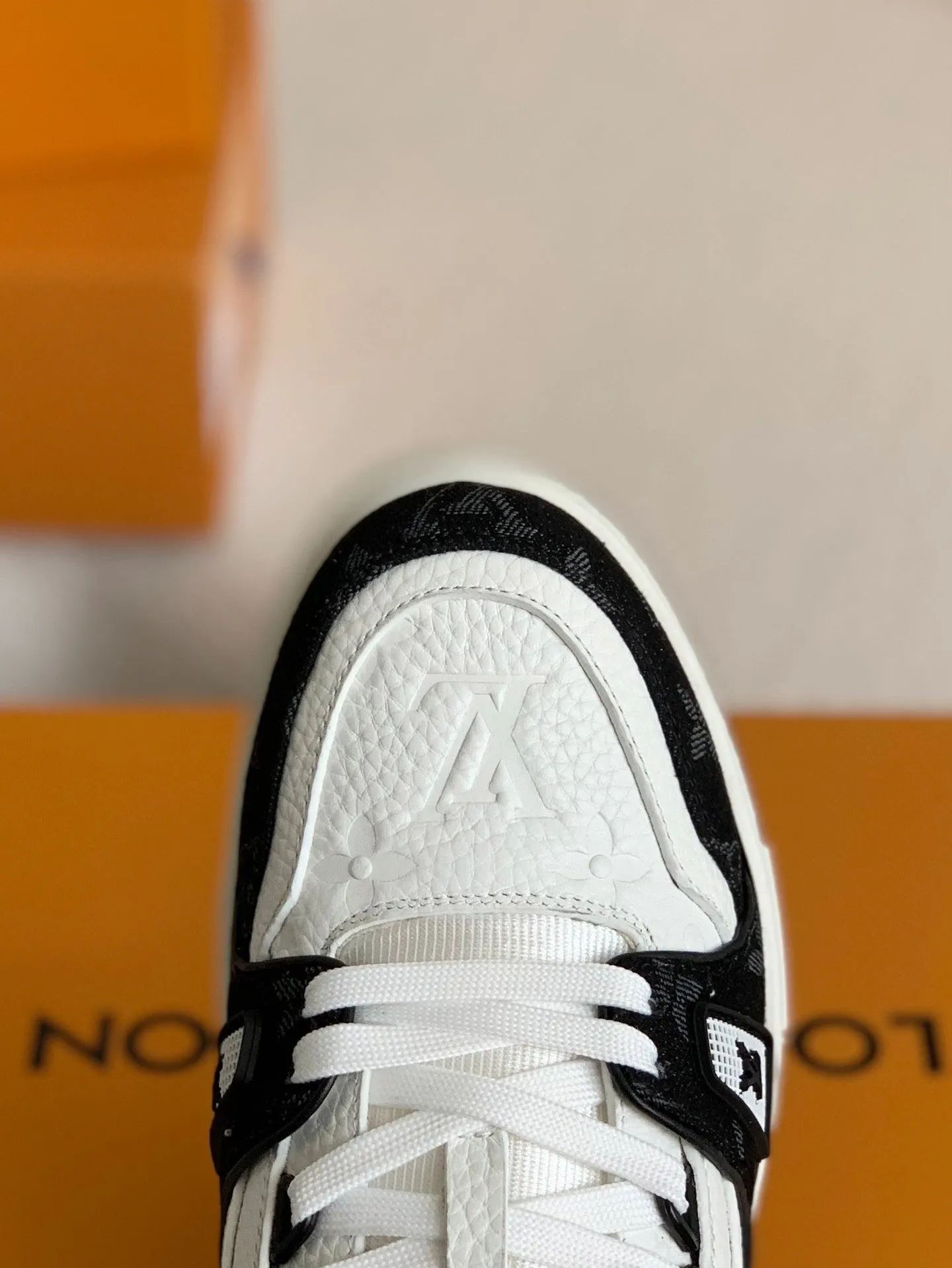 L's Classic Trainer - Men's