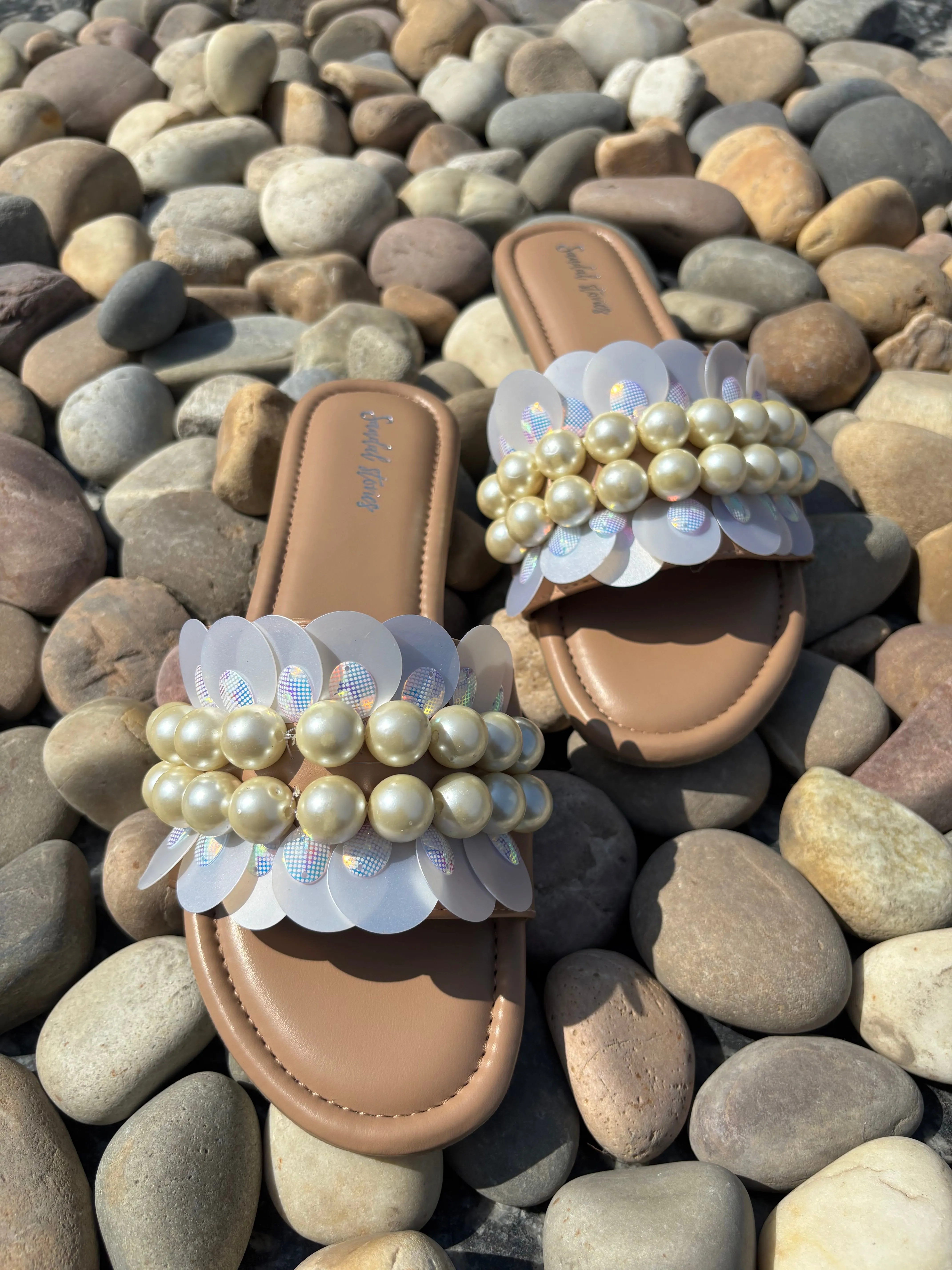 Lustrous Pearl Flats