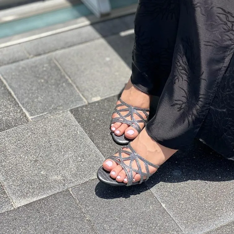 Maha Flats S186F - Grey
