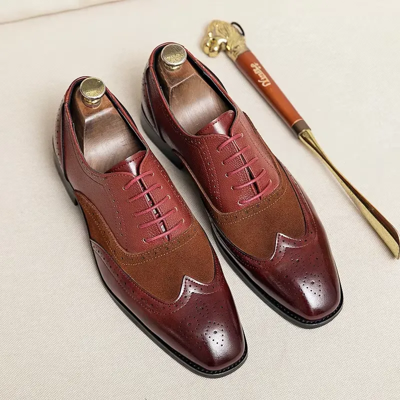Men's Classic Oxford Vegan Leather Shoes with Wingtip and Brogue Details | Eco-Friendly Materials for All Seasons
