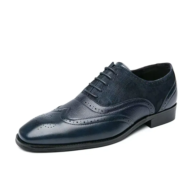 Men's Classic Oxford Vegan Leather Shoes with Wingtip and Brogue Details | Eco-Friendly Materials for All Seasons
