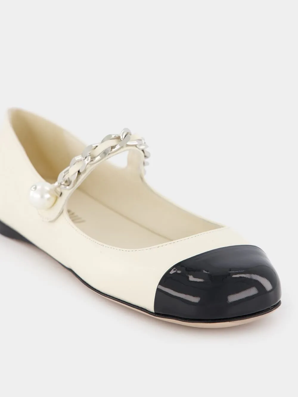 Metal Chain Leather Ballerinas