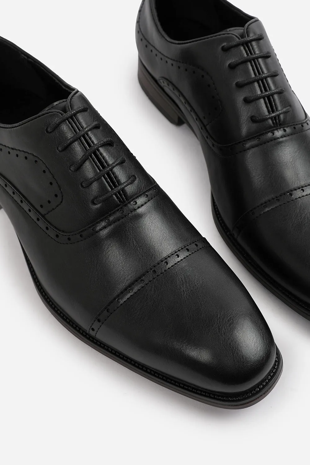 MICHAEL TEXTURED OXFORD LACE UP WORK DRESS SHOES IN BLACK FAUX LEATHER