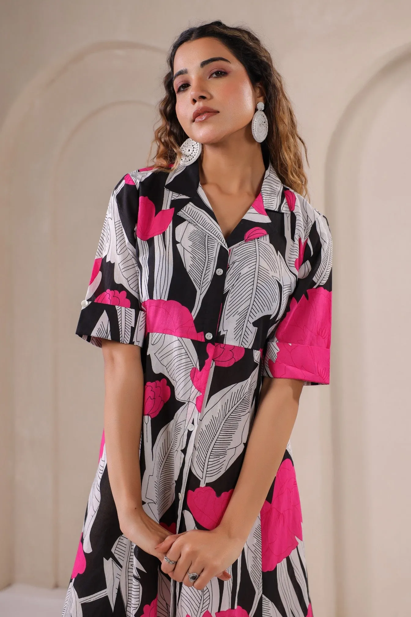 Midnight Bloom – Chic Floral Print Button-Down Midi Dress