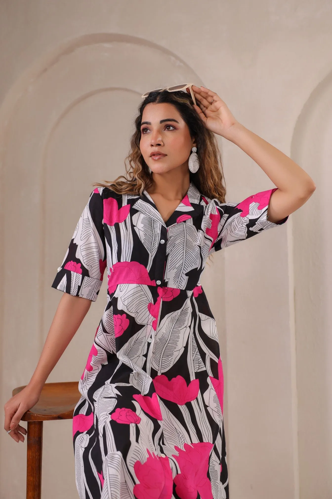 Midnight Bloom – Chic Floral Print Button-Down Midi Dress