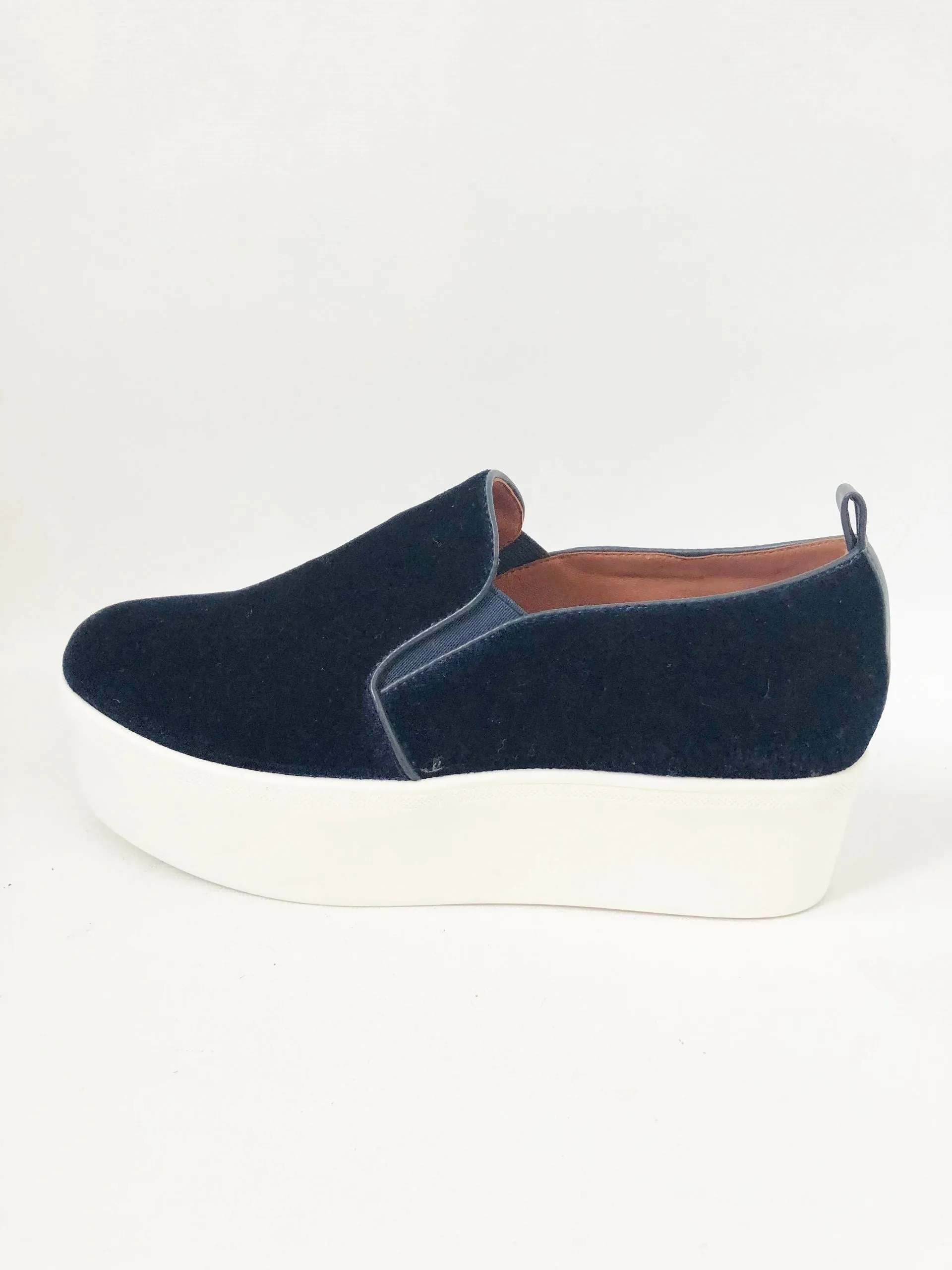 NEW Golo Vivian Blue Velvet Flatform Size 9