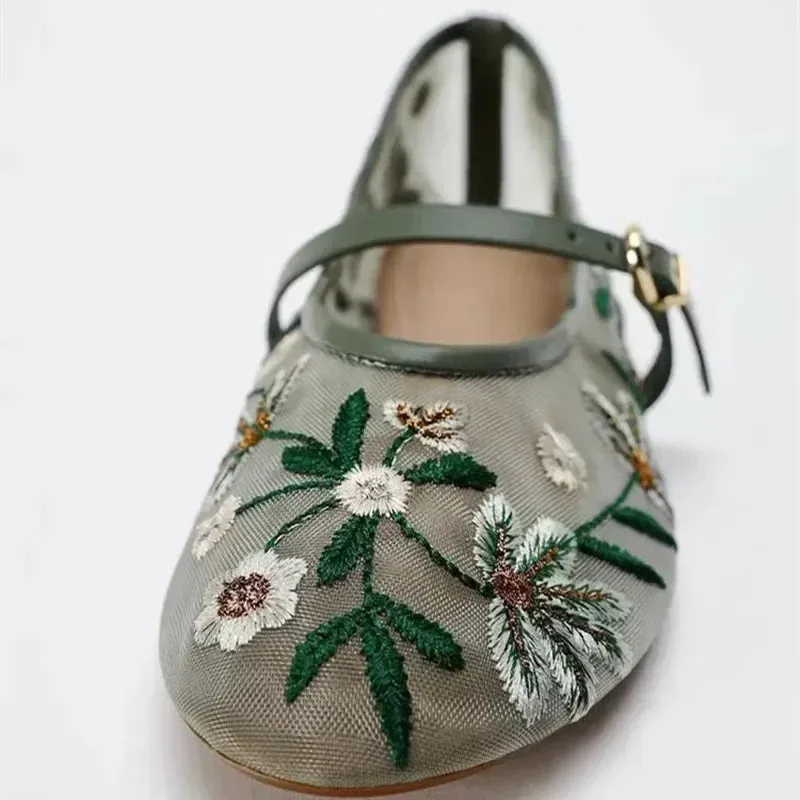 New Women's Mesh Breathable Ballet Flats – Luxury Designer Embroidered Flower Mary Jane Shoes | Light & Comfortable Low-Heel Summer Flats