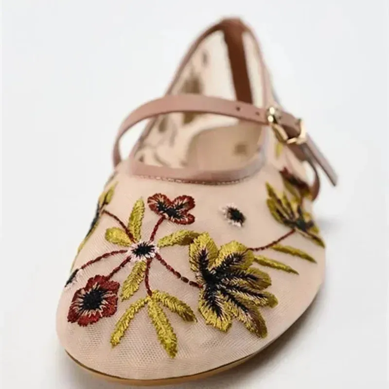 New Women's Mesh Breathable Ballet Flats – Luxury Designer Embroidered Flower Mary Jane Shoes | Light & Comfortable Low-Heel Summer Flats