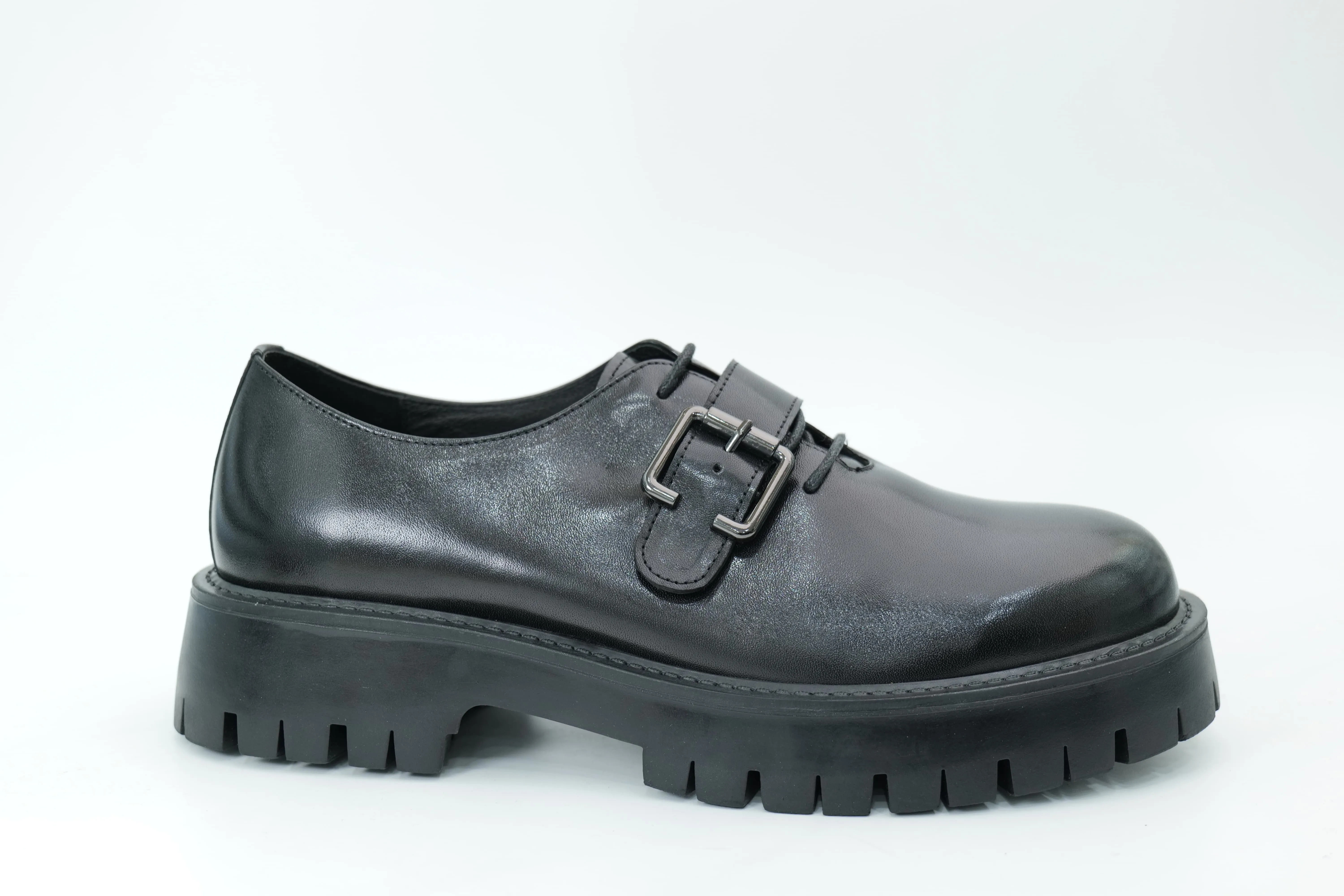 Platform shoes