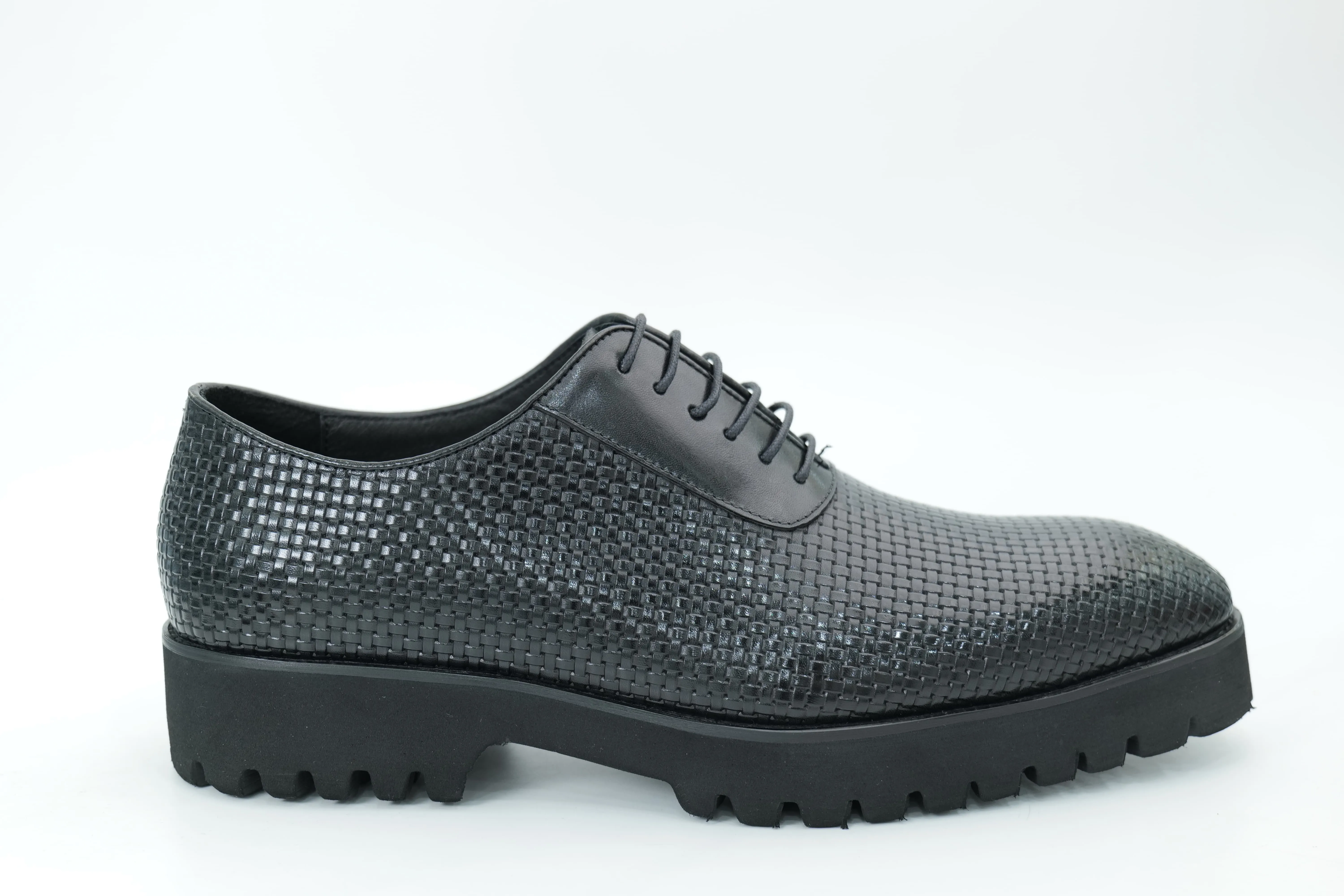 Platform shoes