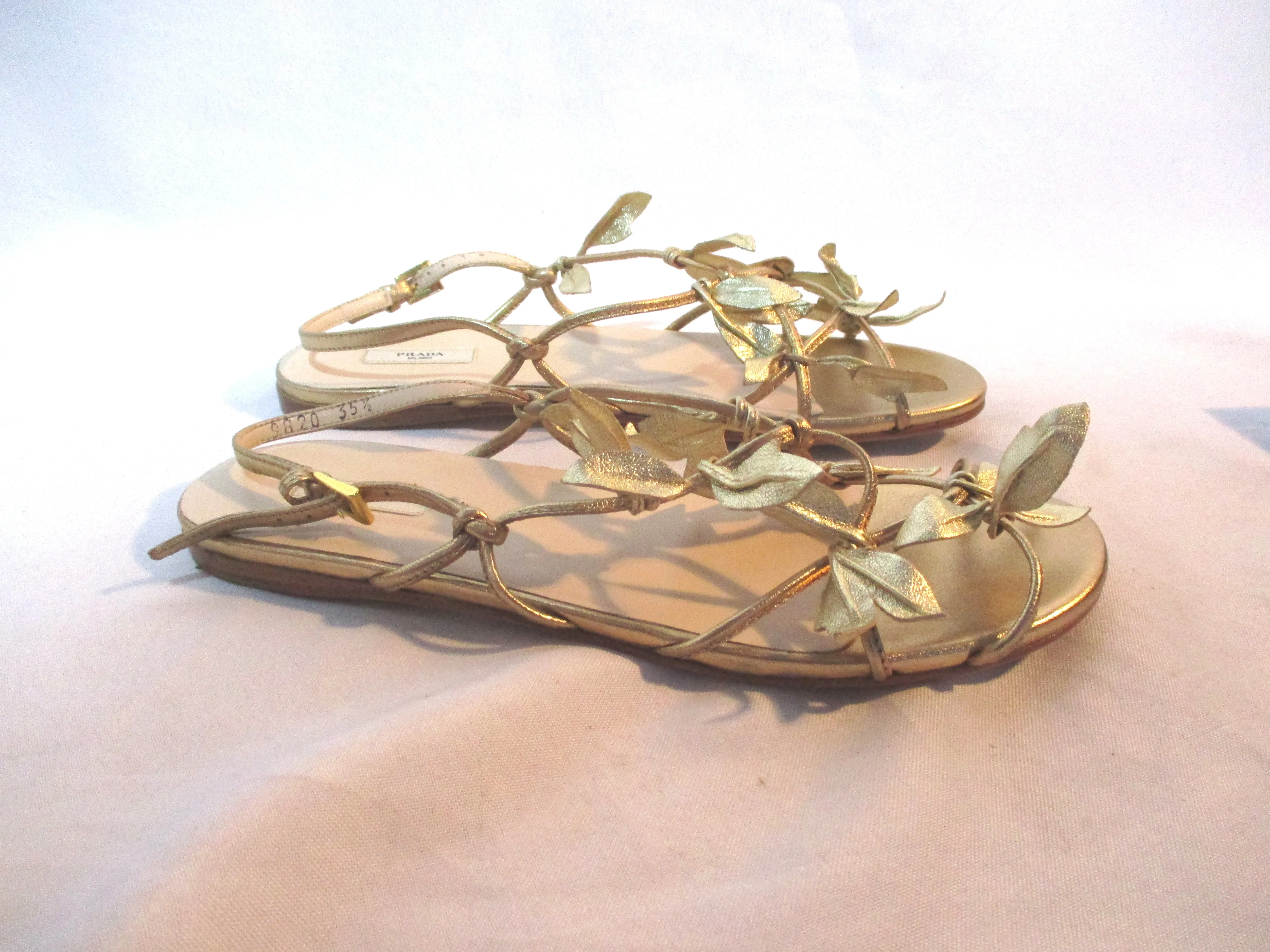 PRADA MILANO SILK FOGLIA ORO Leather GOLD LEAF Shoe Sandal 35.5 Flat