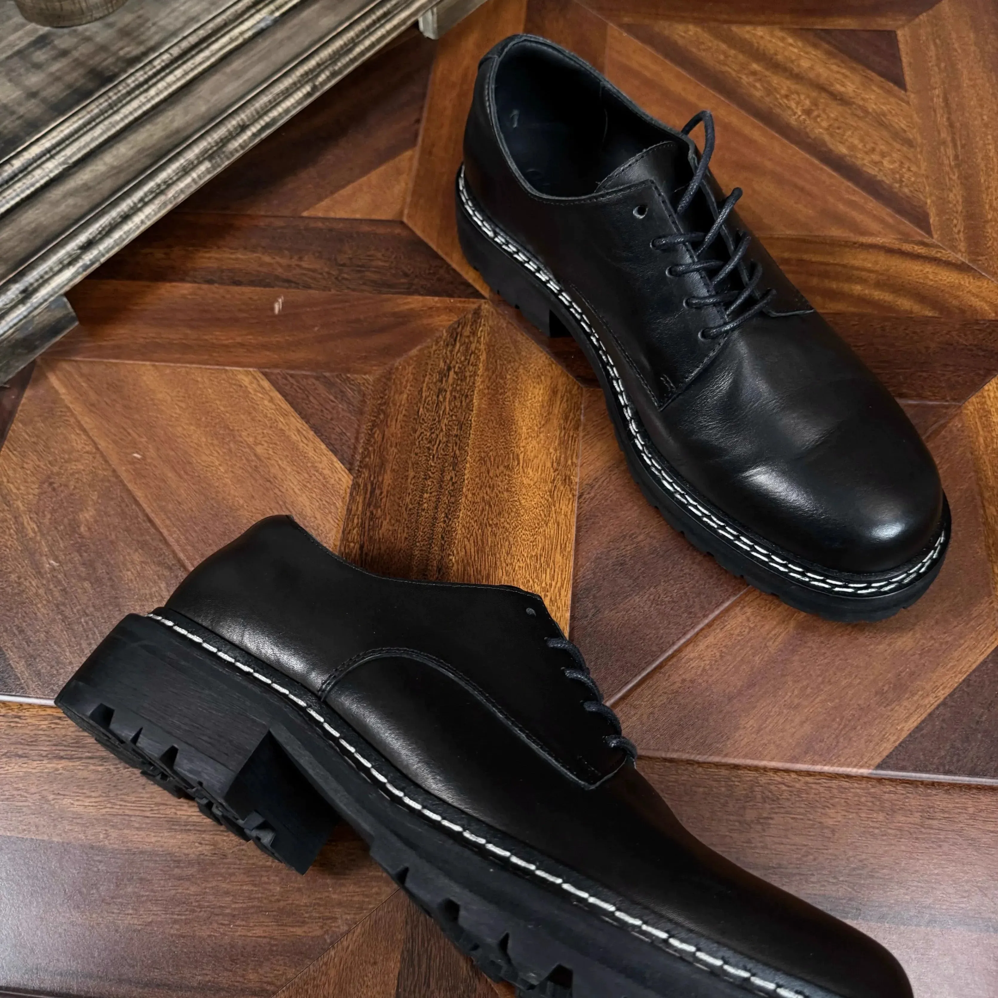 Retro Round Derby Shoes