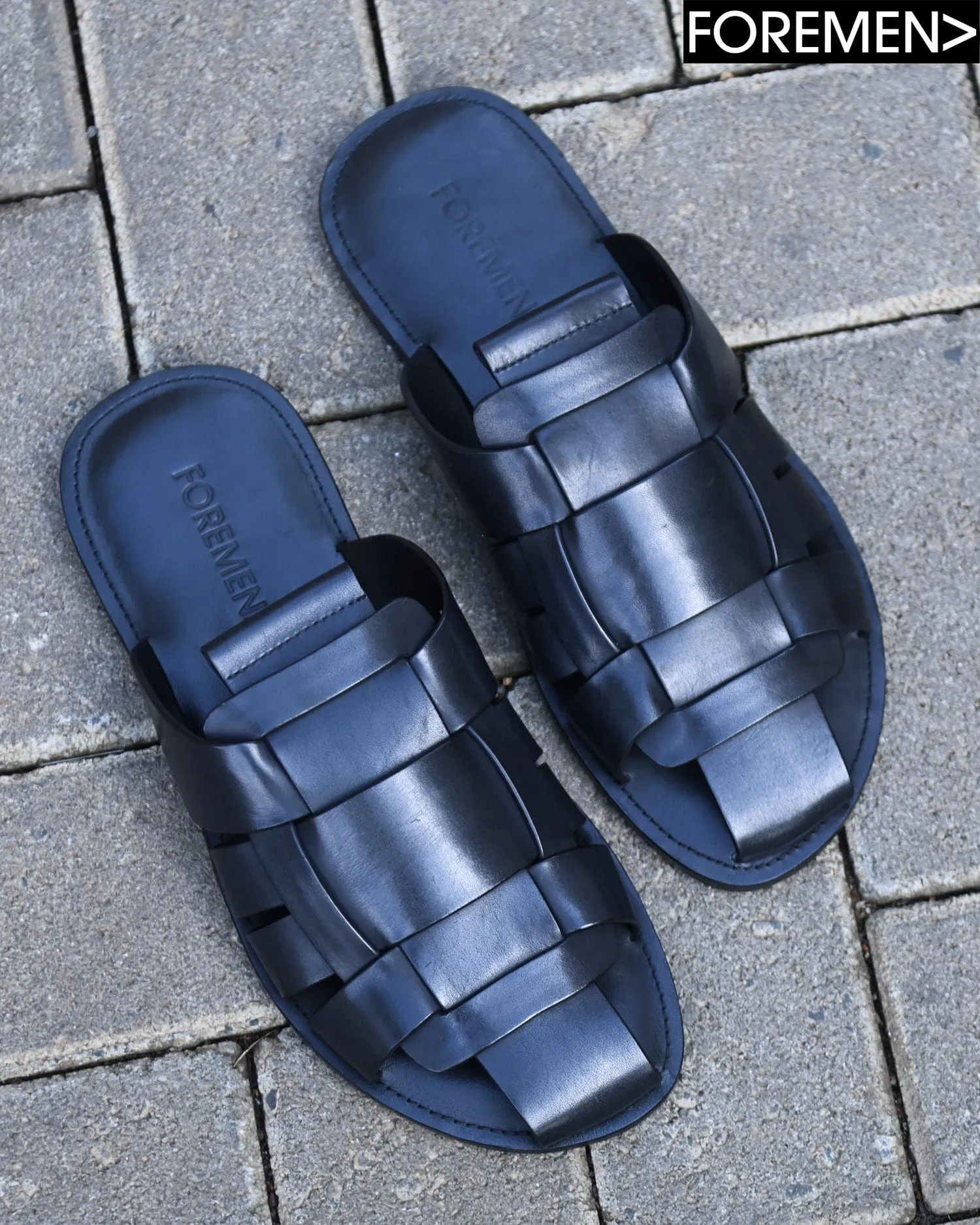 RIYADH | Black Sandals