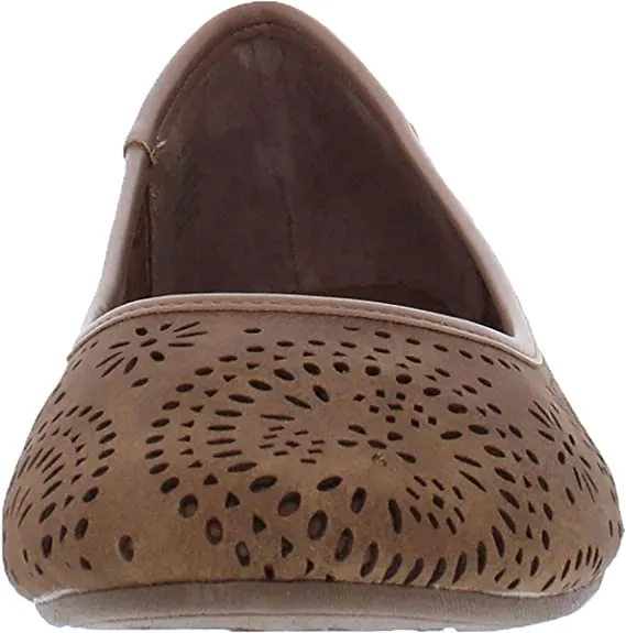 Sun   Stone Womens Sophia Perforated Slip On Flats Tan 6 Medium (B,M)