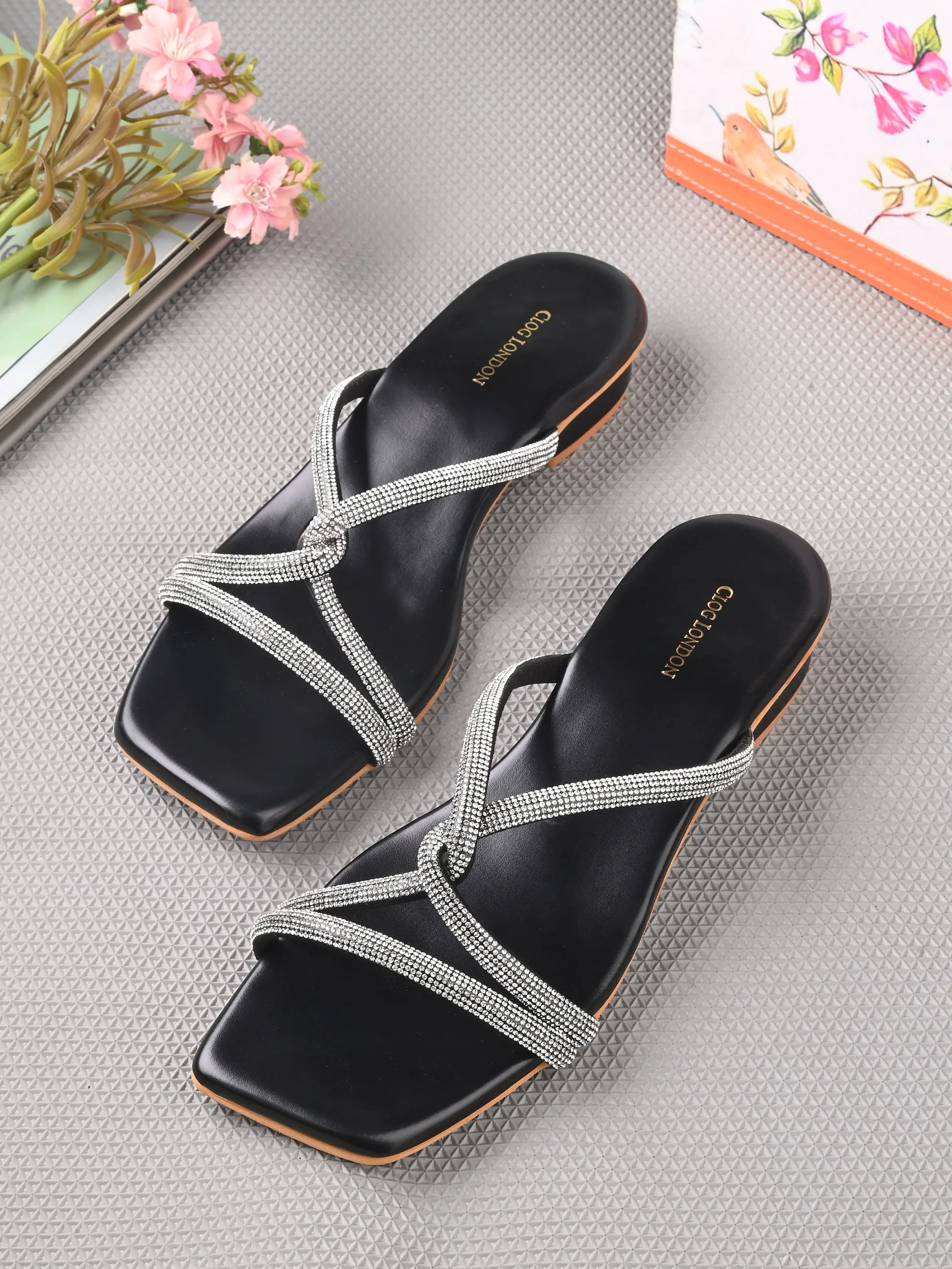 Women Flats