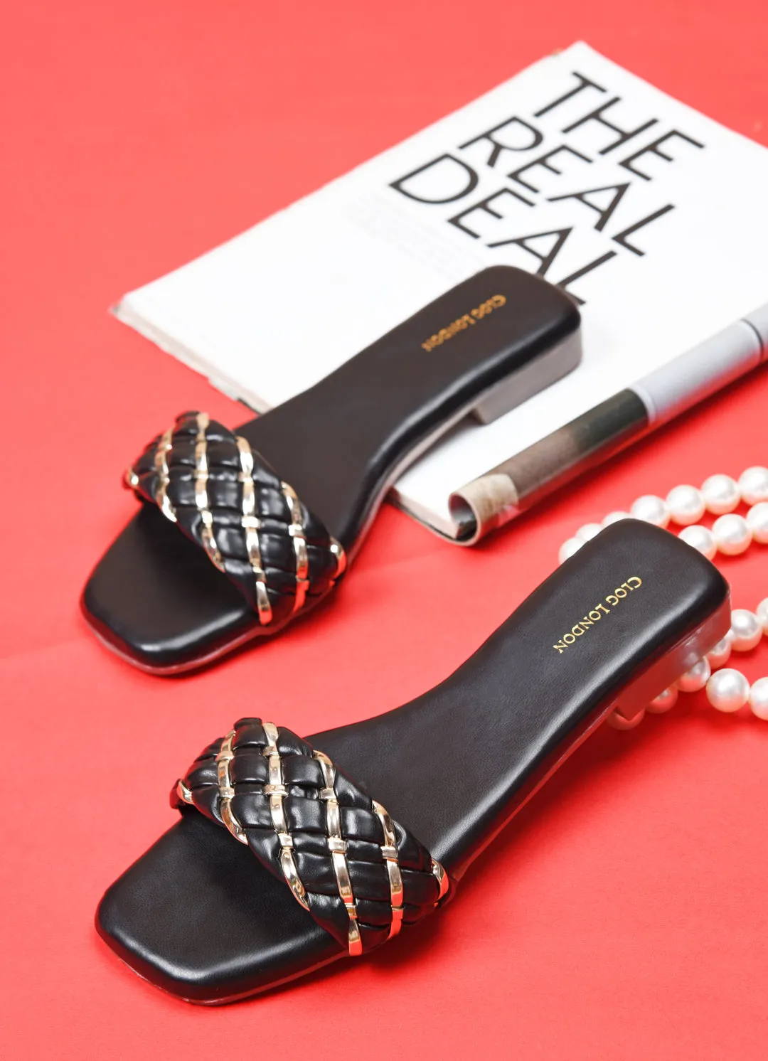 Women flats