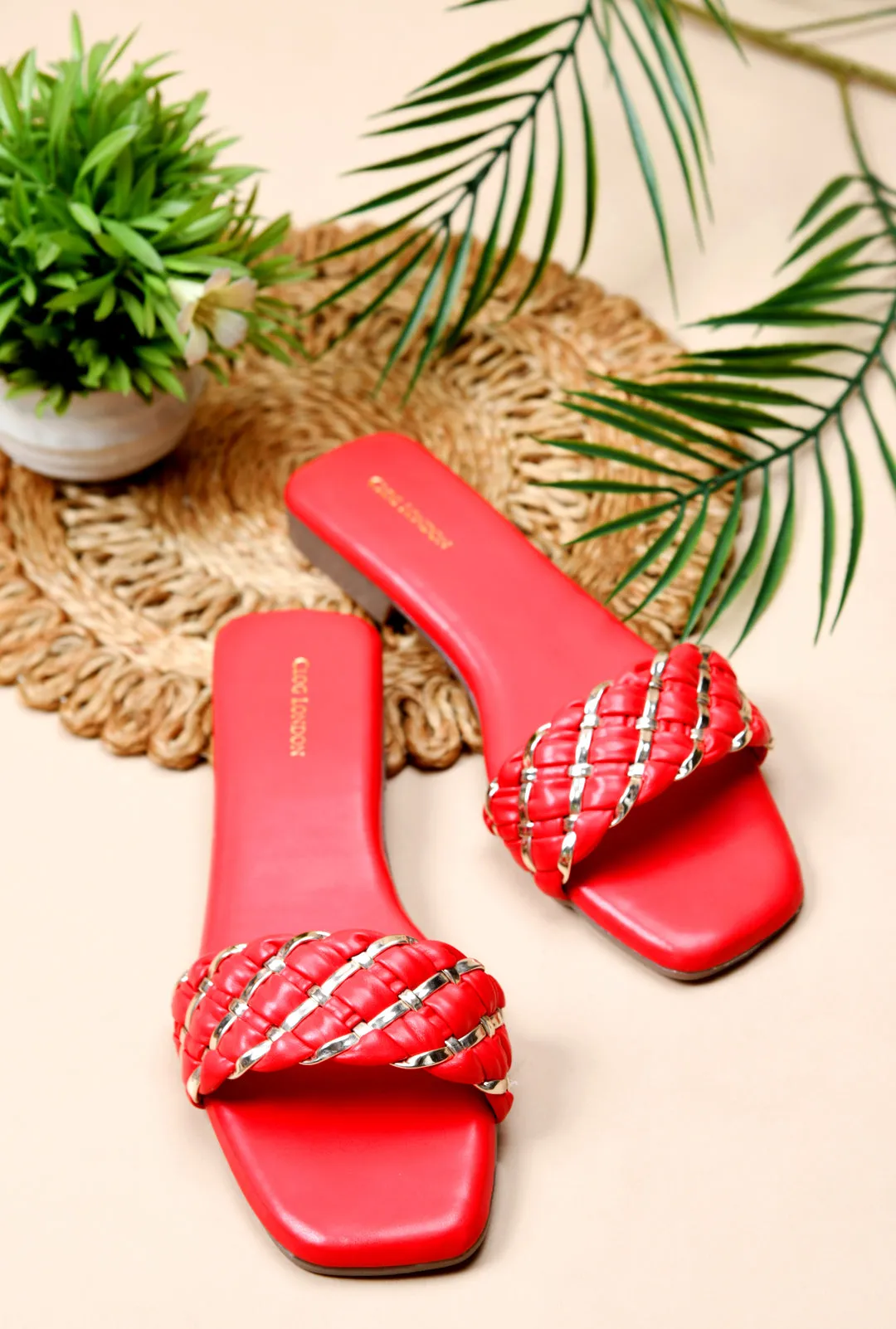 Women flats